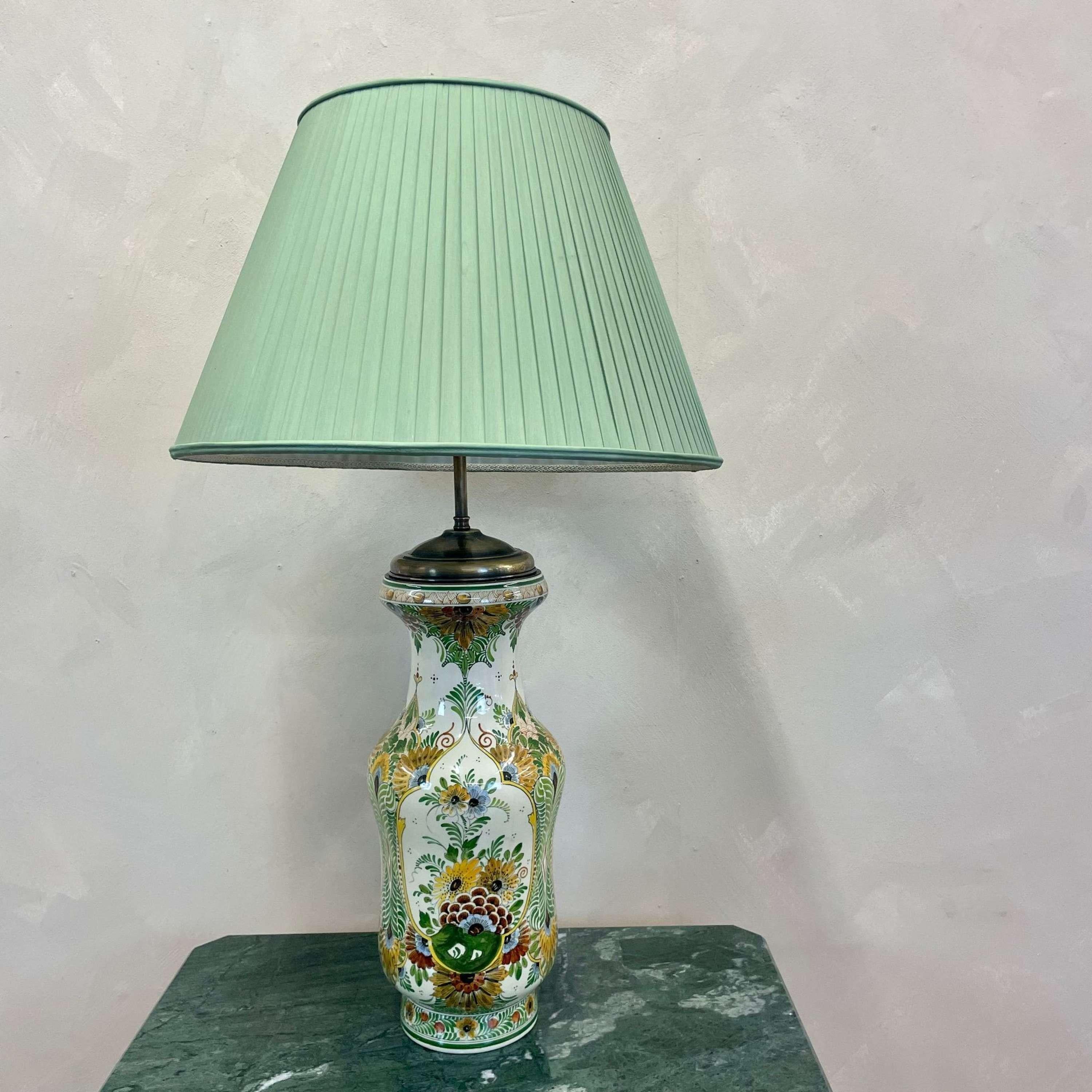Very Pretty 20th Century Delft Vase Lamp For Sale 5