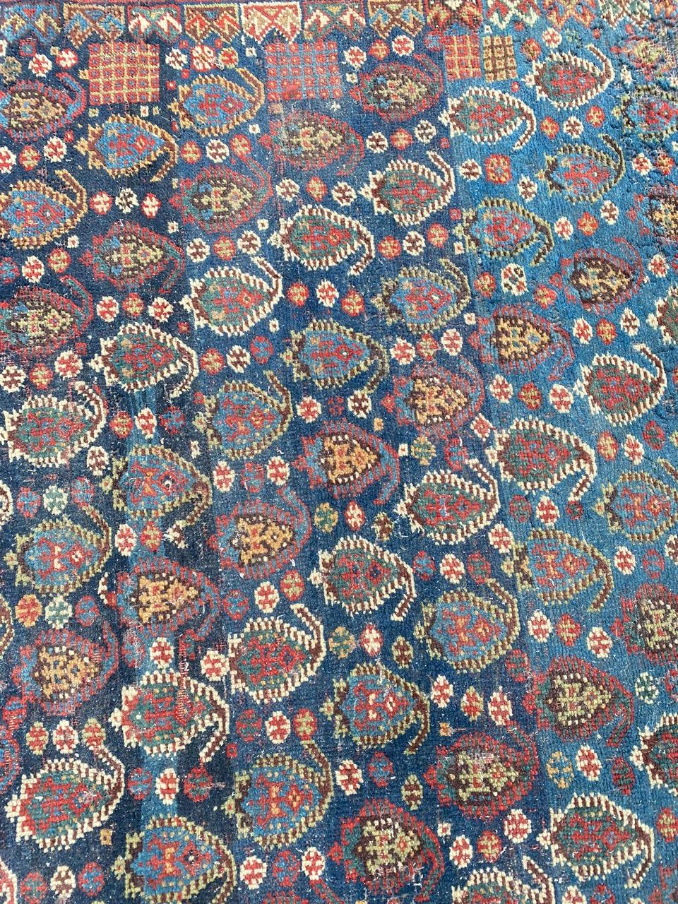 Asian Bobyrug’s Very Pretty and Fine Antique Distressed Ghashghai Rug For Sale