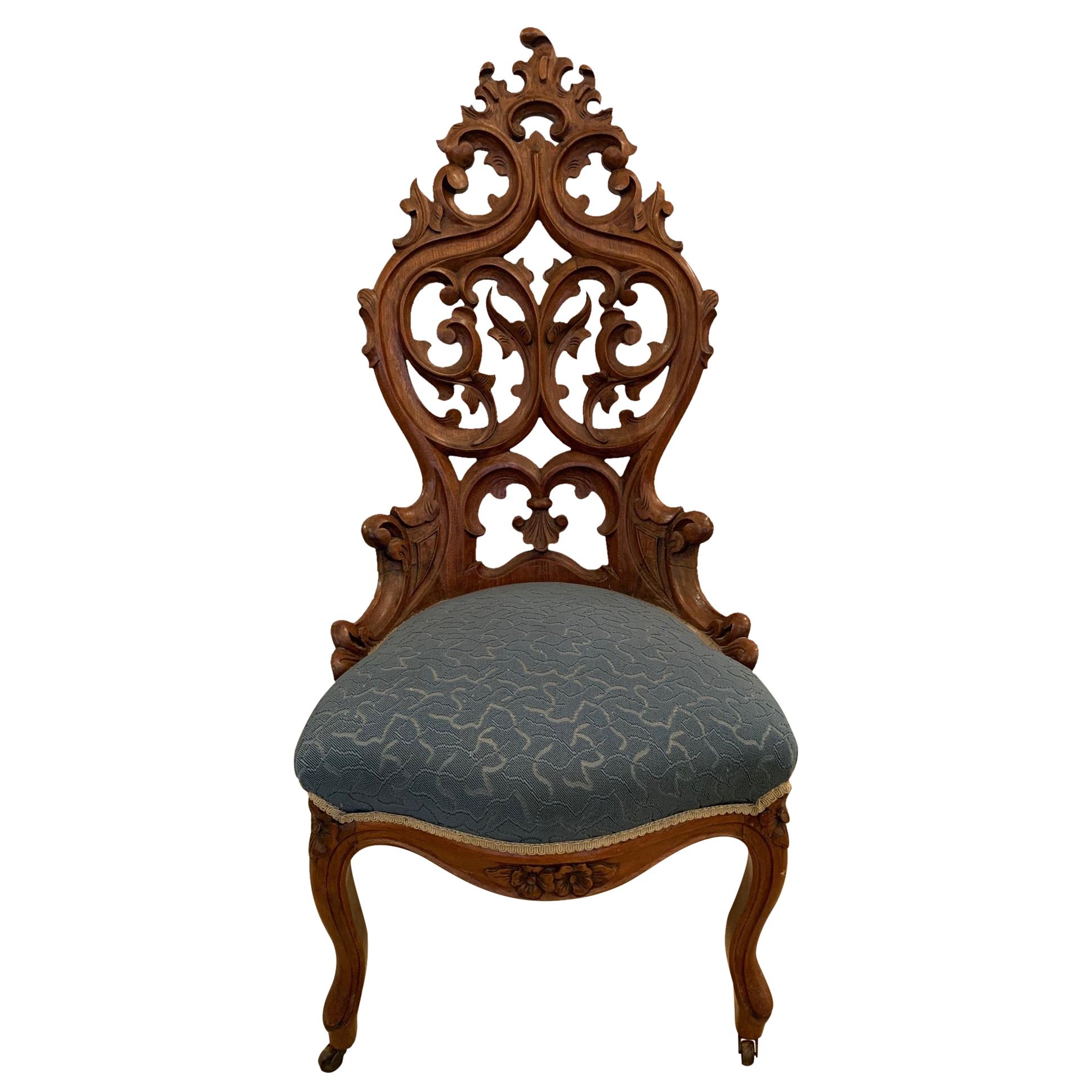 Very Pretty Antique Victorian Hand Carved Walnut Side Chair