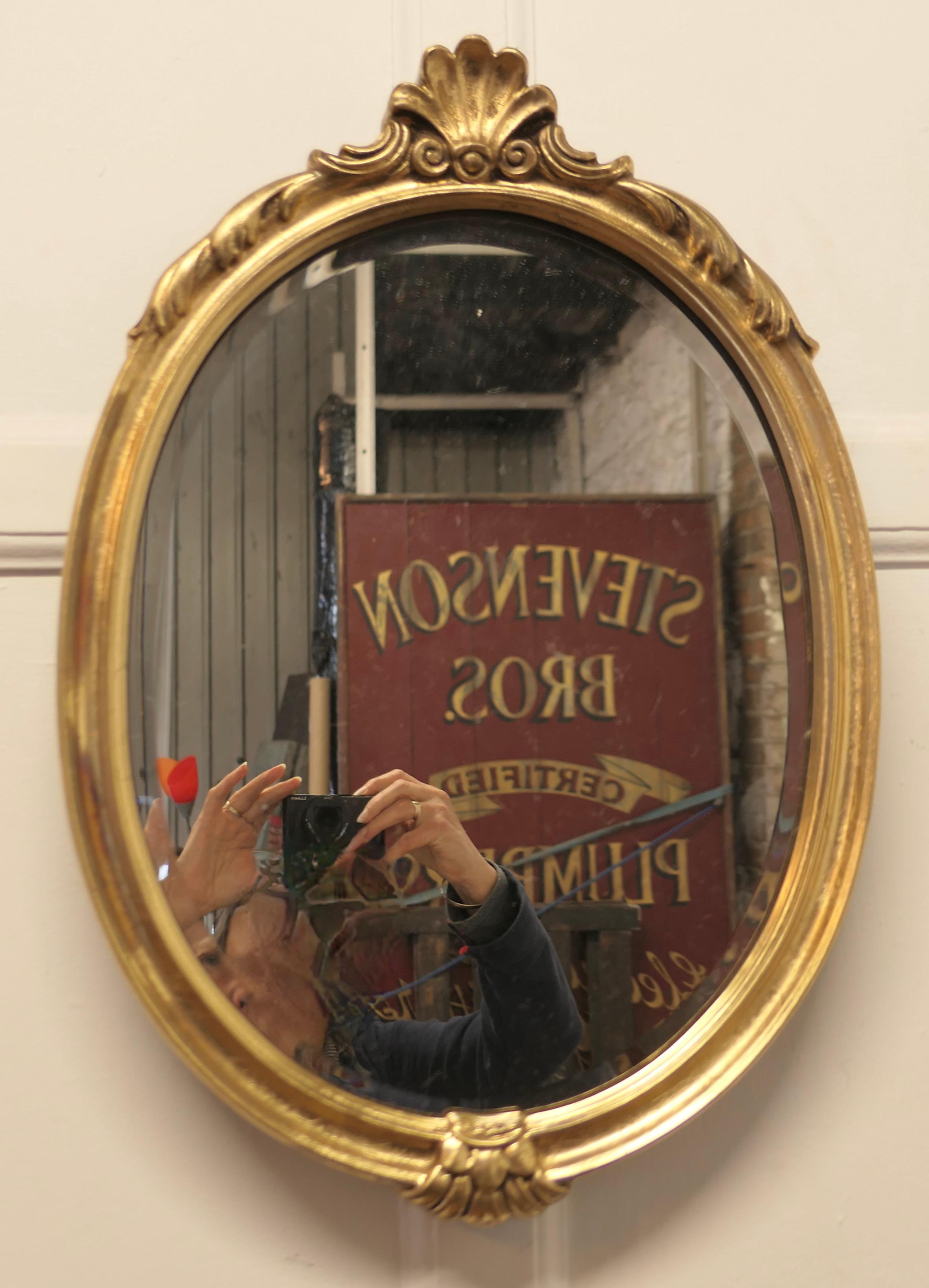 Very Pretty French Oval Gilt Wall Mirror    In Good Condition For Sale In Chillerton, Isle of Wight
