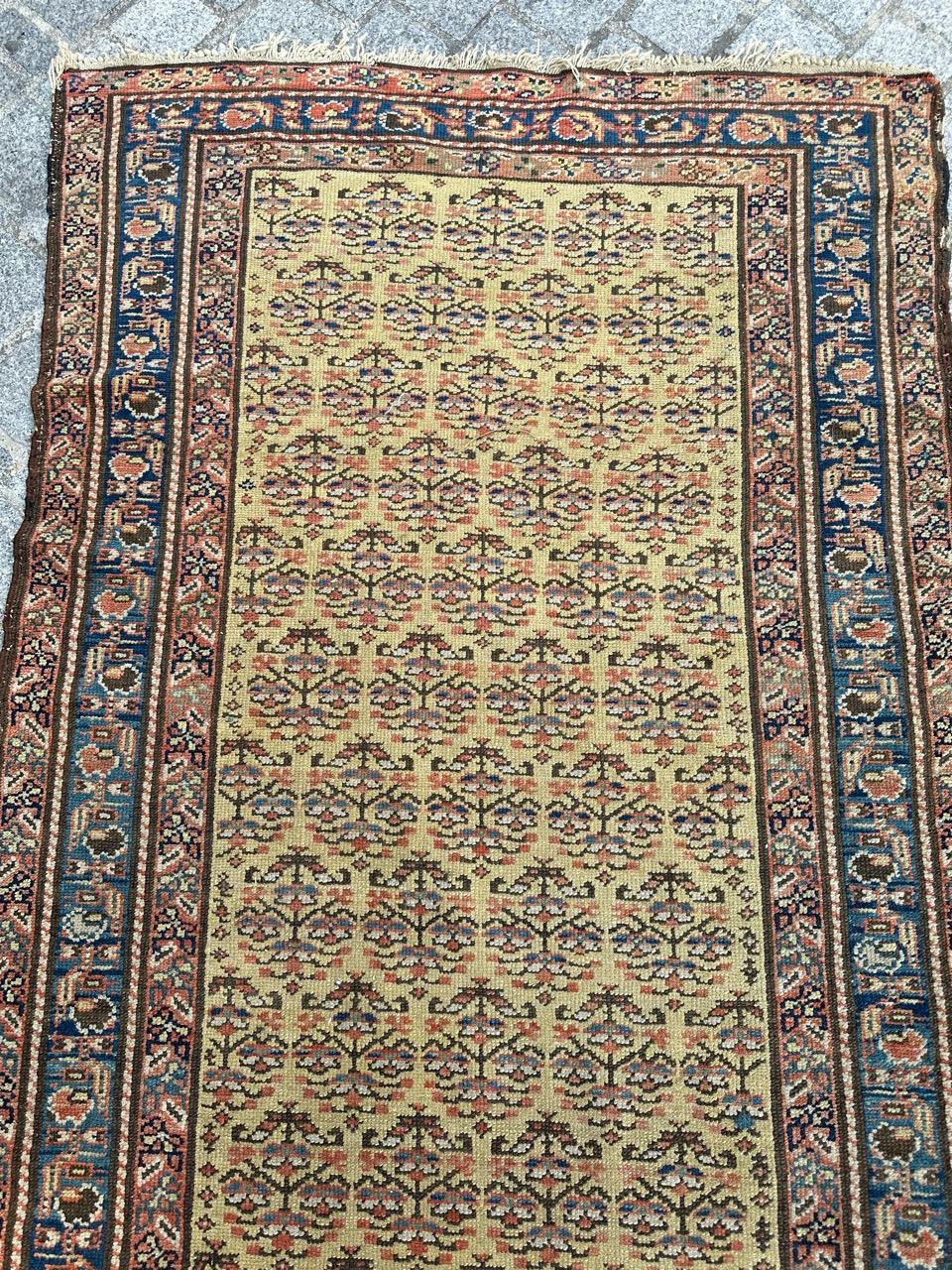Bobyrug's Très joli champ jaune antique Malayer runner en vente 1