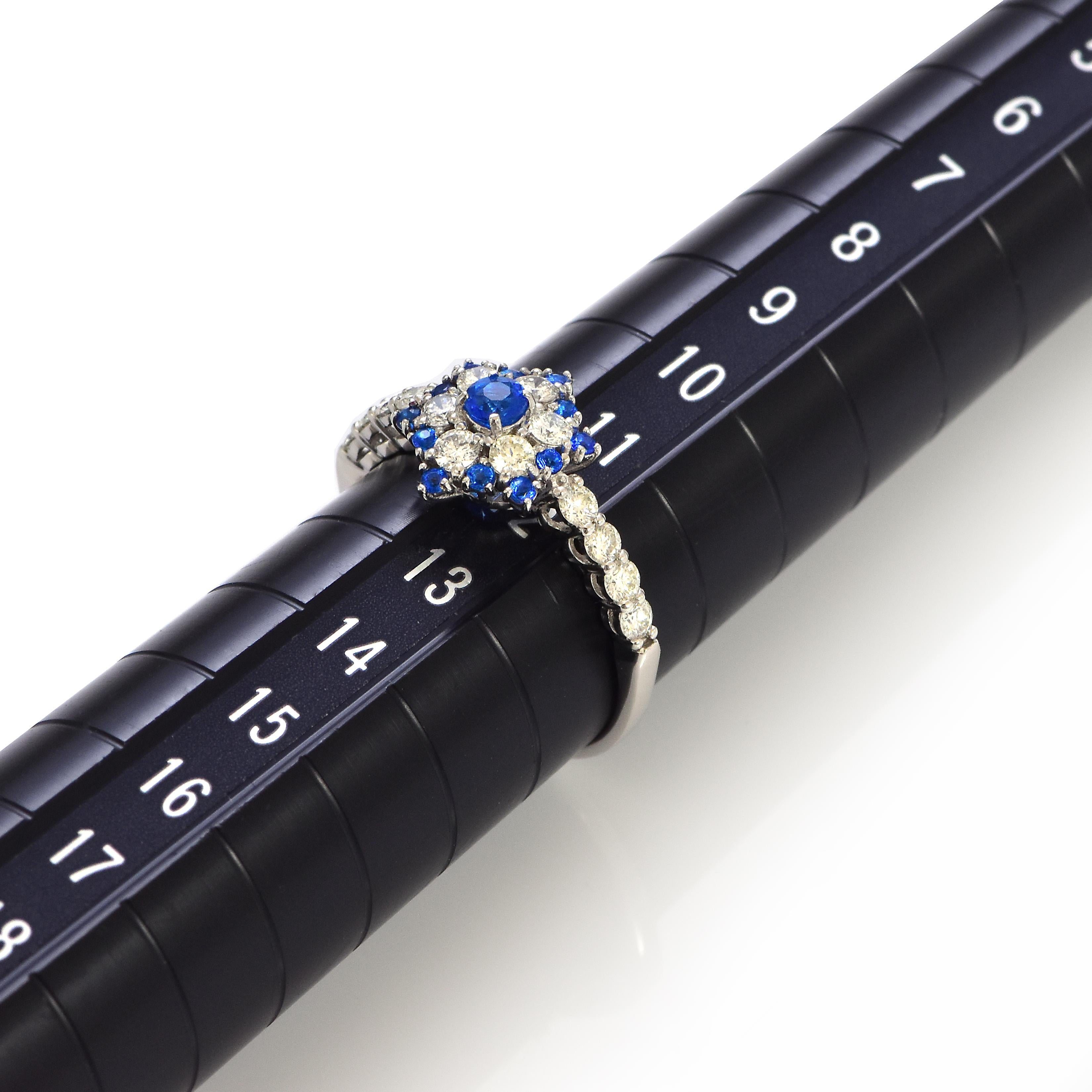 Very Rare 0.16 Carat Natural Hauyne and Diamond Ring Set in Platinum For Sale 3