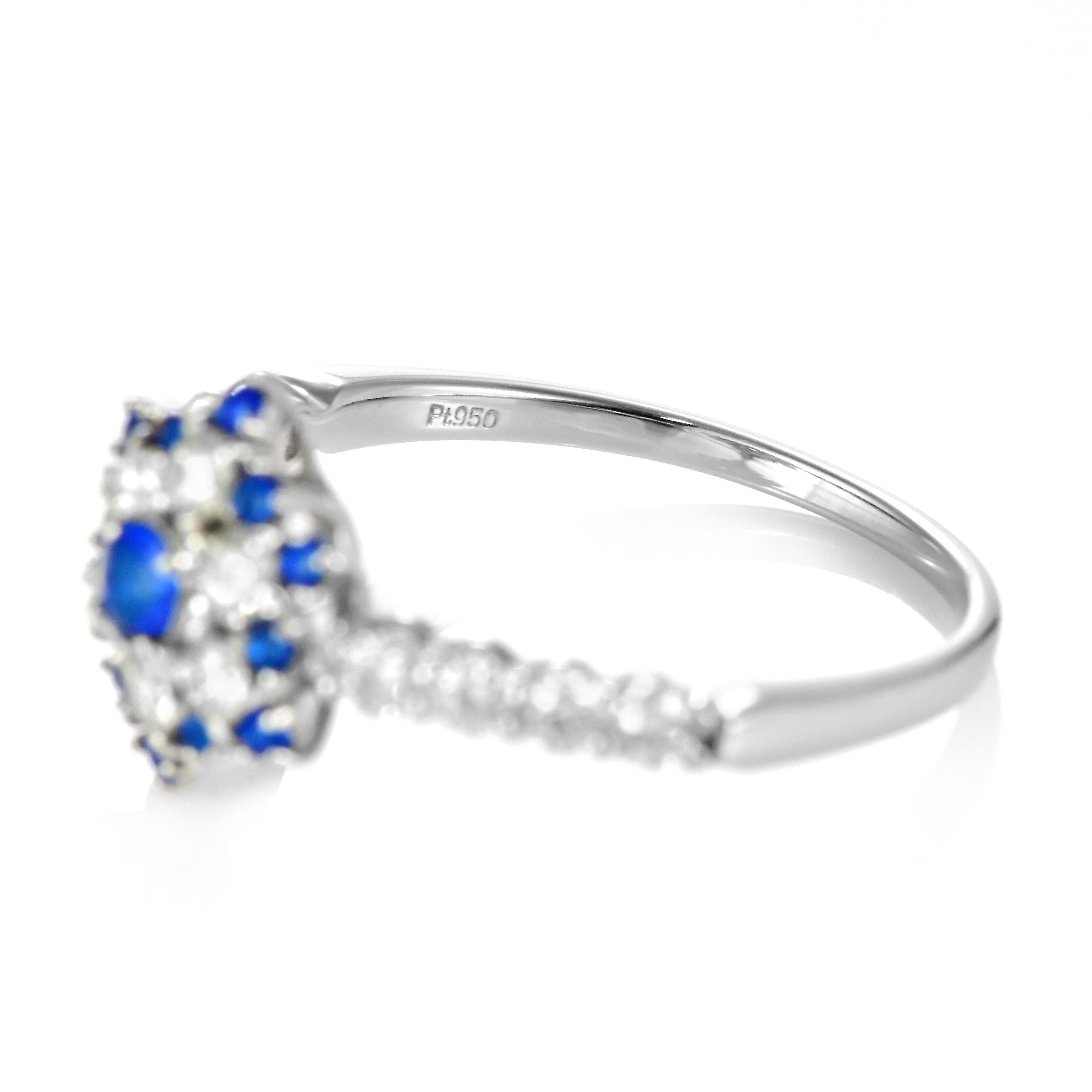 Very Rare 0.16 Carat Natural Hauyne & Diamond Ring Made in Platinum en vente 2