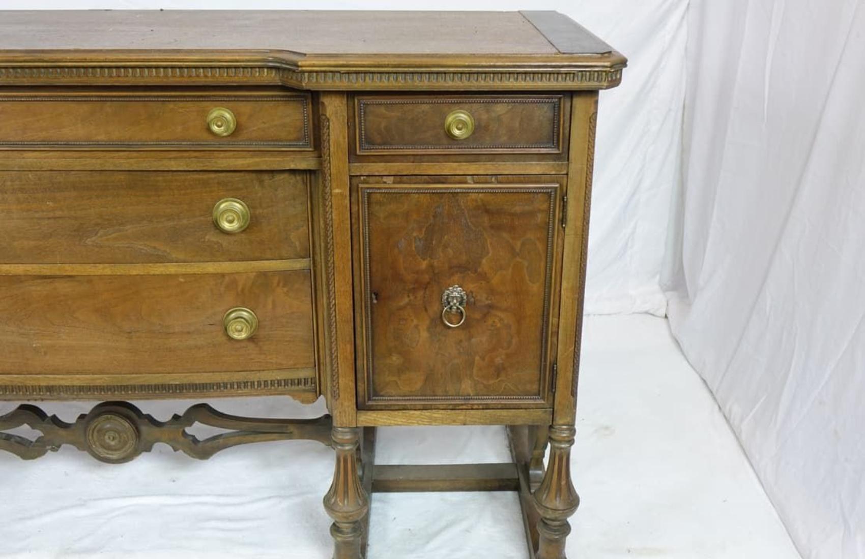 Very Rare 18/19 Century American Wood Side Board In Fair Condition For Sale In Newmanstown, PA