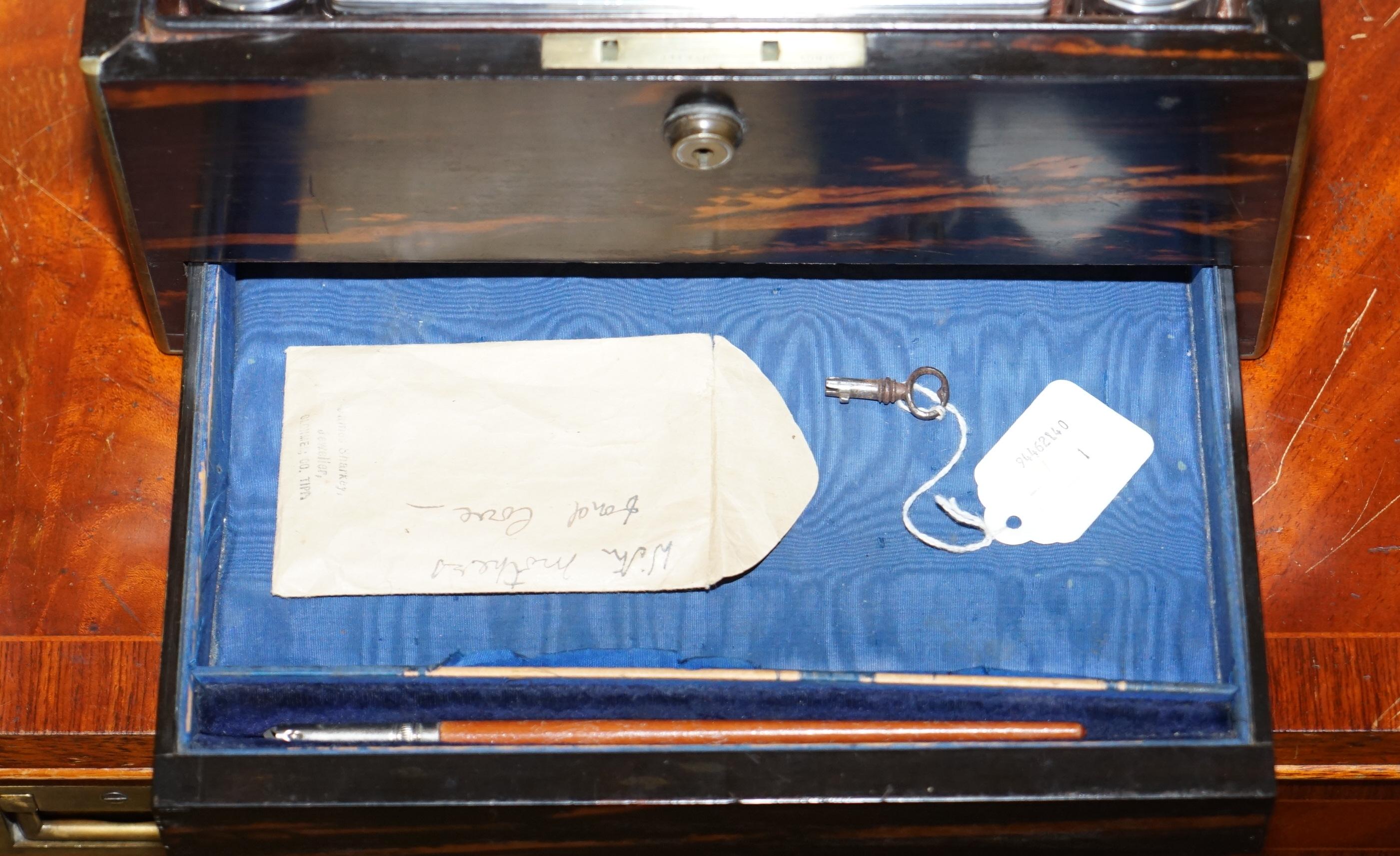 Milieu du XIXe siècle Très rare 1867 Asprey & Co. Coromandel Dressing Table Box Sterling Silver Pearl en vente