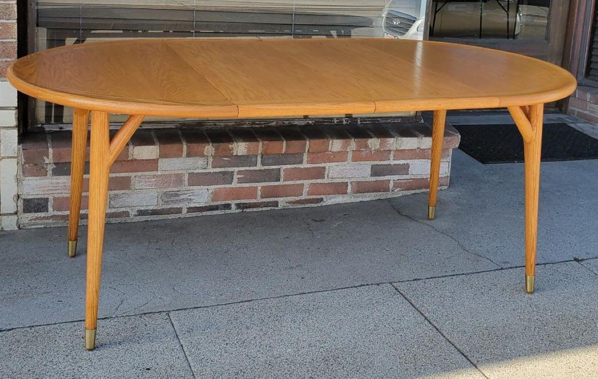 Very Rare 1950s Expandable Paul Laszlo Dining Table with 2 Leaves For Sale 1