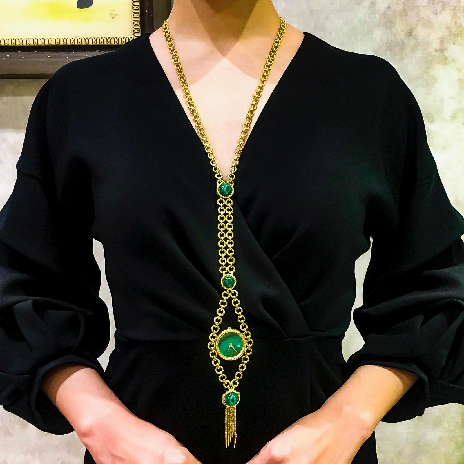 The present example is an extremely rare 18kt yellow gold Malachite Pendant watch which can be also be converted from a necklace into a bracelet to be worn as a malachite pendant watch. During the 1960s and 70s Piaget experimented with very unique