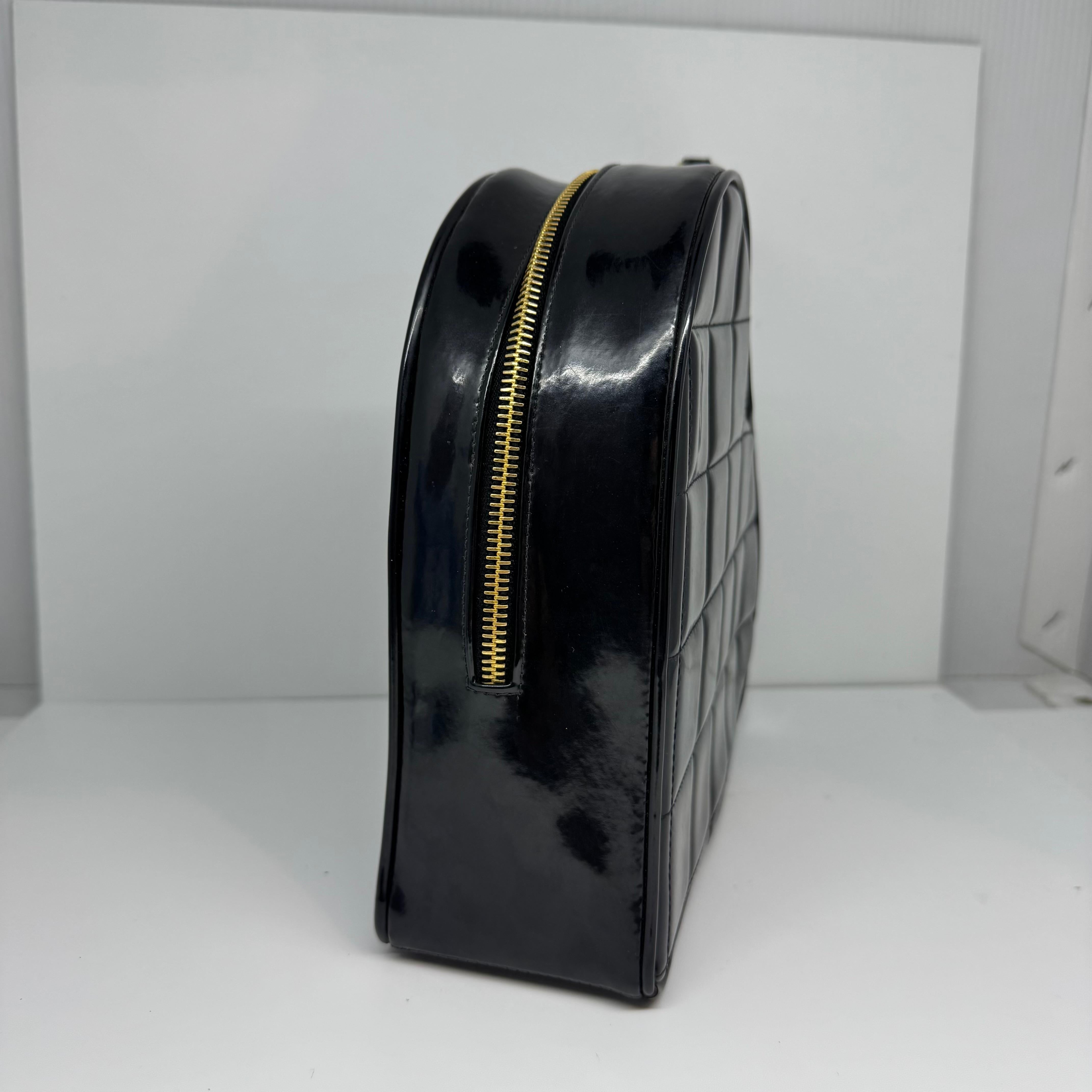 Very Rare 1990s Chanel Coco Mark Black Patent Vanity Heart Bag For Sale 9