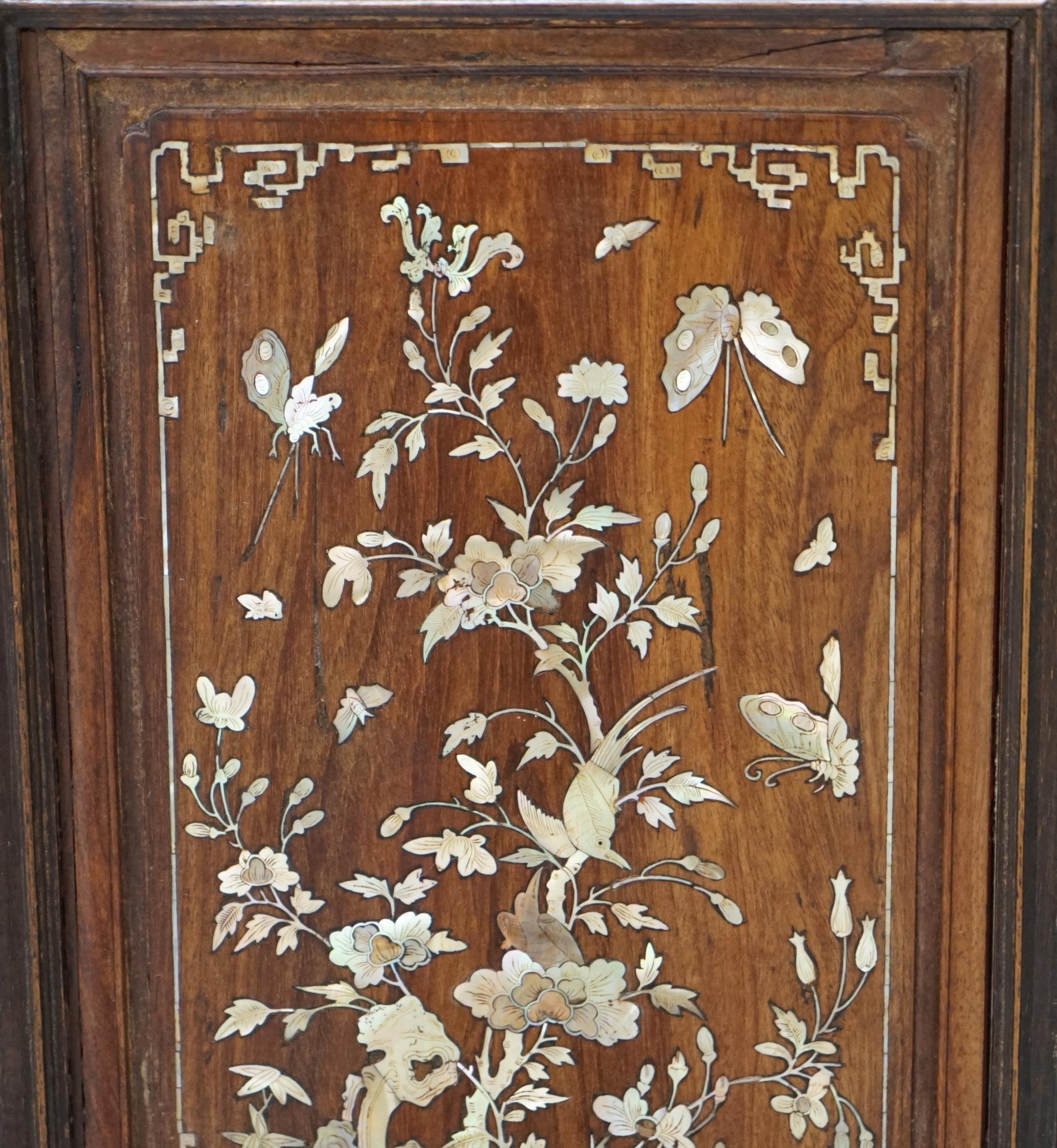 Very Rare 19th Century Chinese Mother of Pearl Inlaid Cabinet Cupboard Drawers For Sale 1