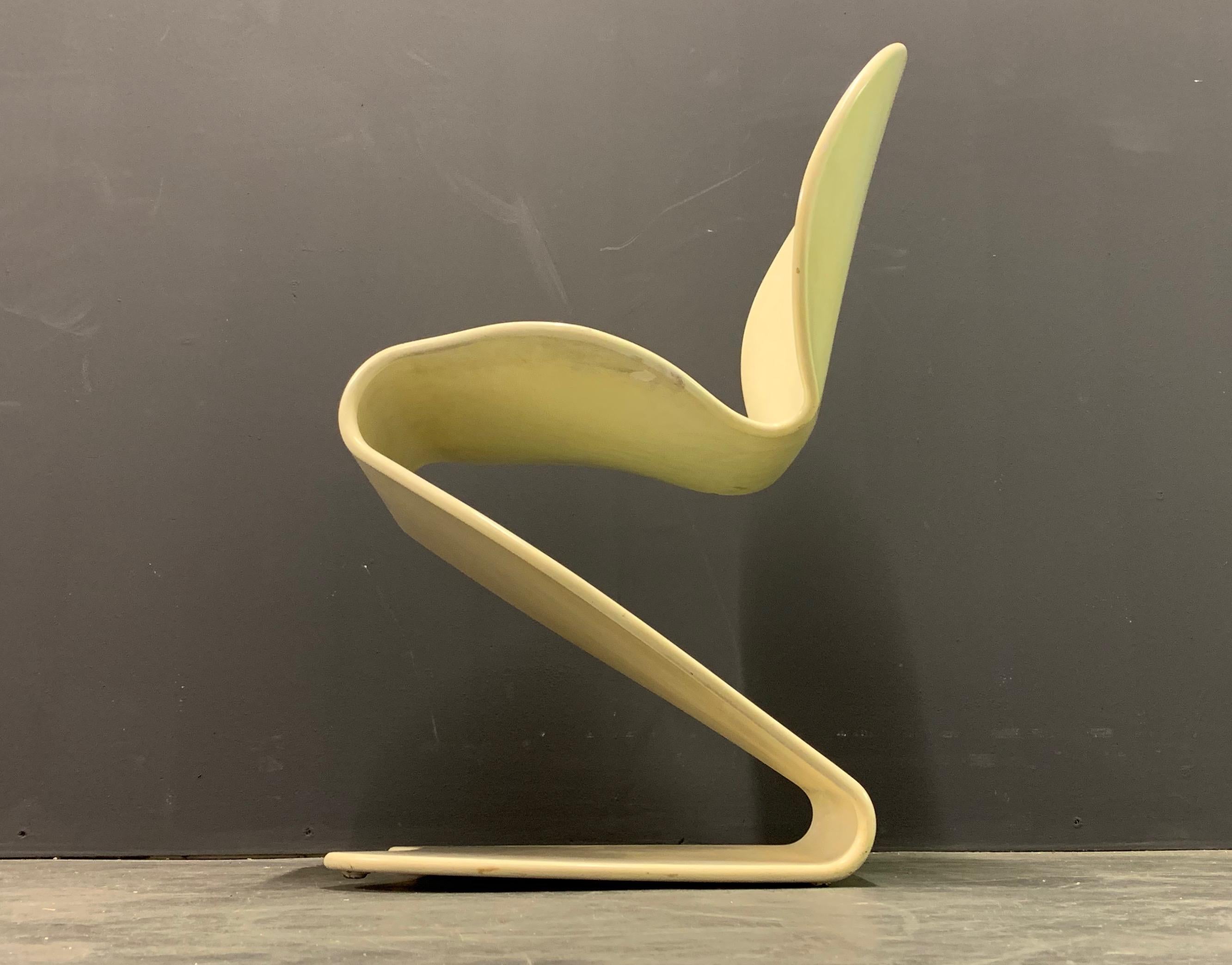 Plywood Very Rare 276s Chair by Verner Panton For Sale