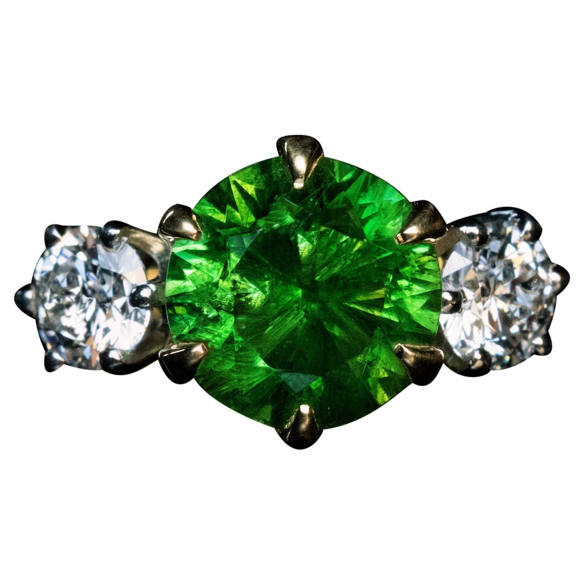 Très rare bague de diamants démantoïdes russes 4,03 carats