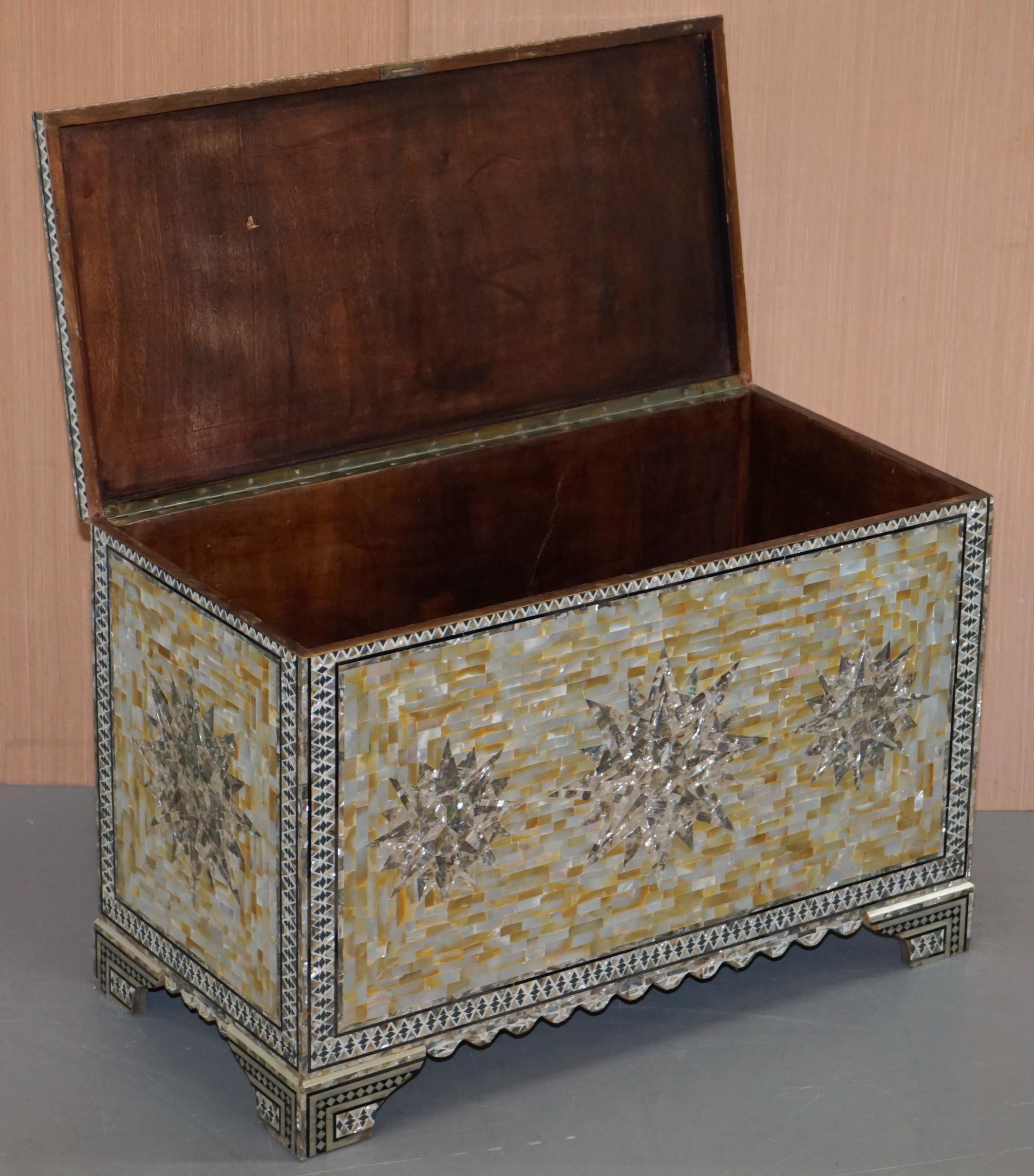 Very Rare Absolutely Sublime Mother of Pearl Chest of Trunk with Mahogany Lining 11