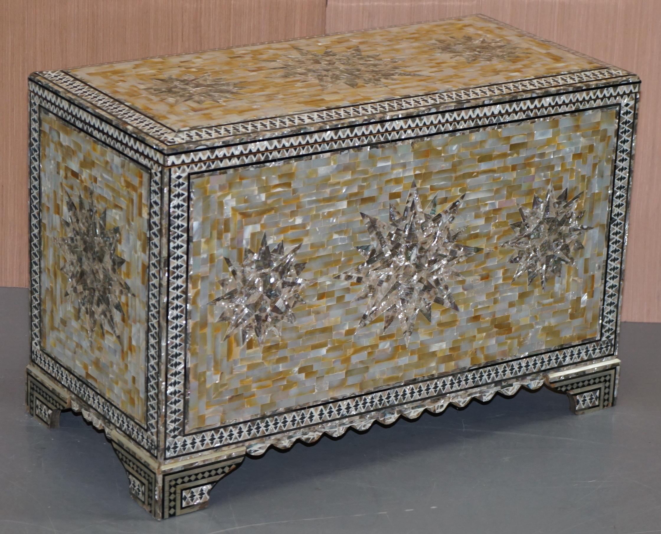 We are delighted to offer for sale this stunning very rare mother of pearl hand carved chest of trunk 

A rare and exquisite piece, highly decorative, the mother of pearl when catching the light shines every colour of the rainbow

The pearl is