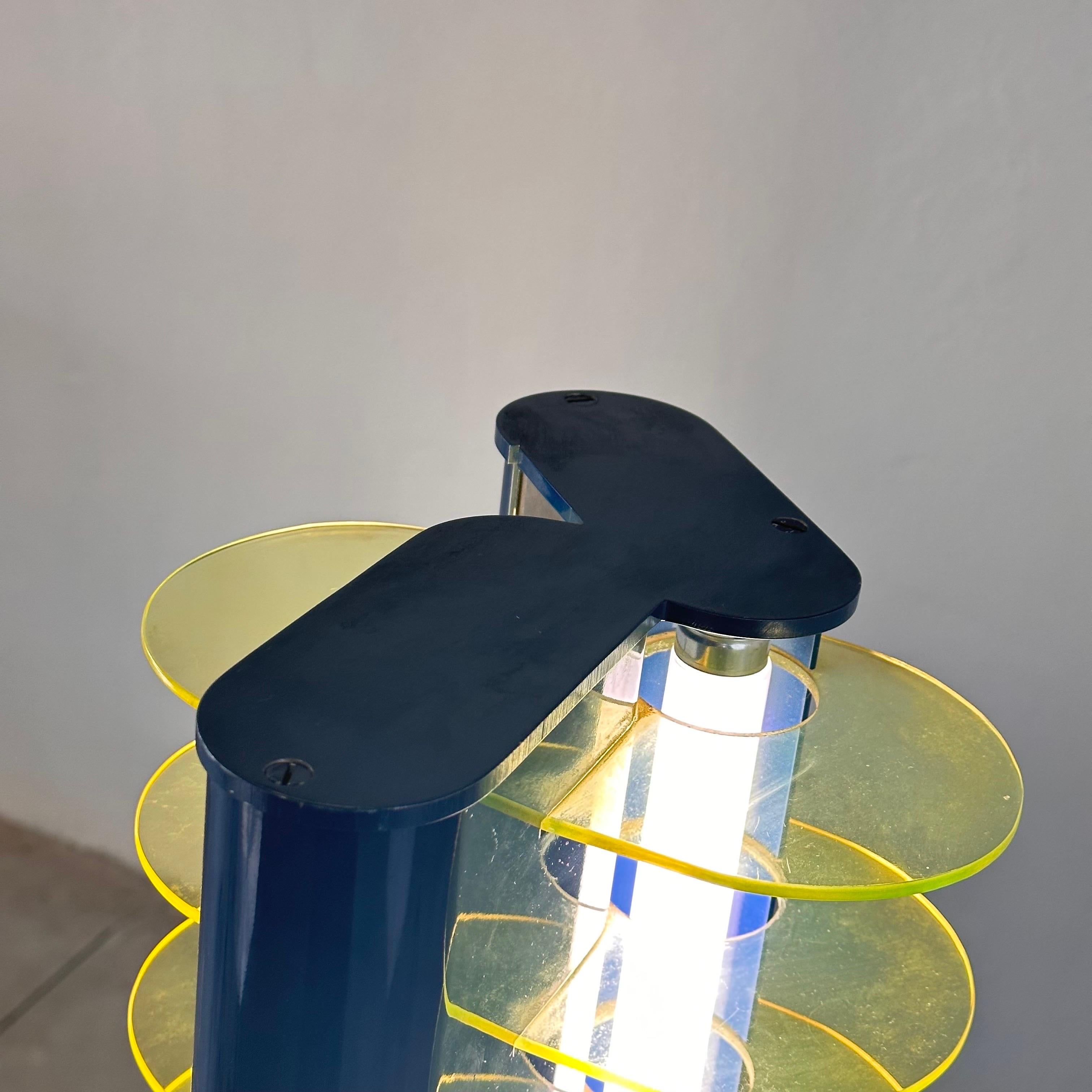 Très rare lampadaire Alalasssunta de Vittorio Gregotti pour Bilumen, 1968 3