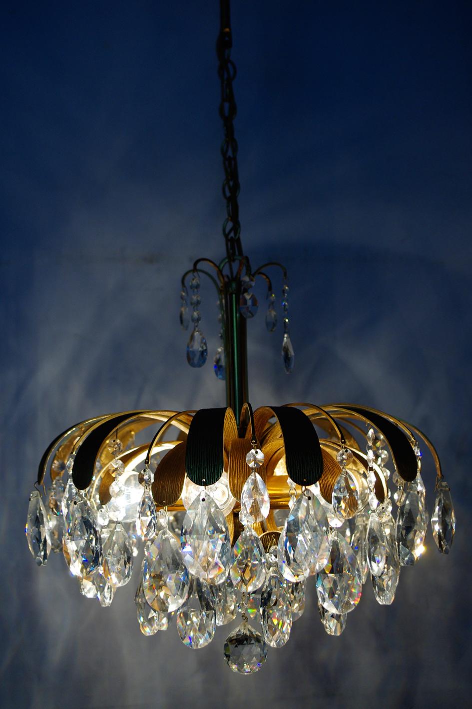 Very Rare and Beautiful Gold-Plated Chandelier by Palwa, 1960s In Good Condition For Sale In Berlin, DE
