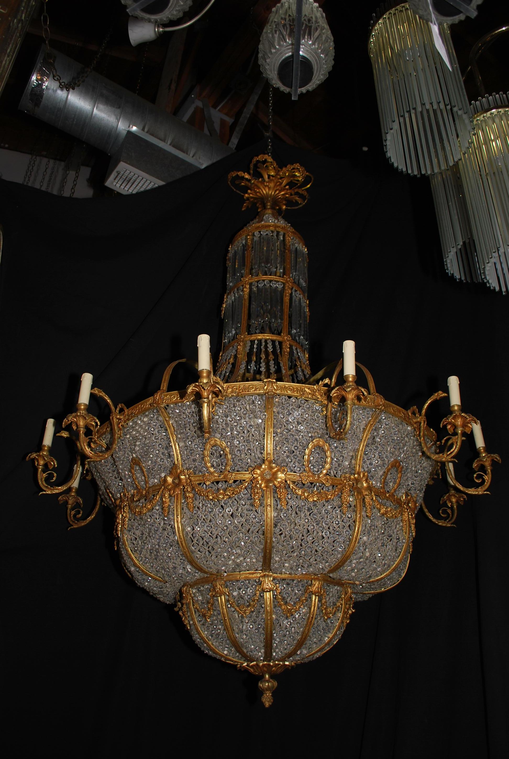 Very rare and beautiful large french brass chandelier For Sale 3