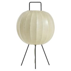 Very rare and beautiful Mid-Century Modern tripod Cocoon table lamp
