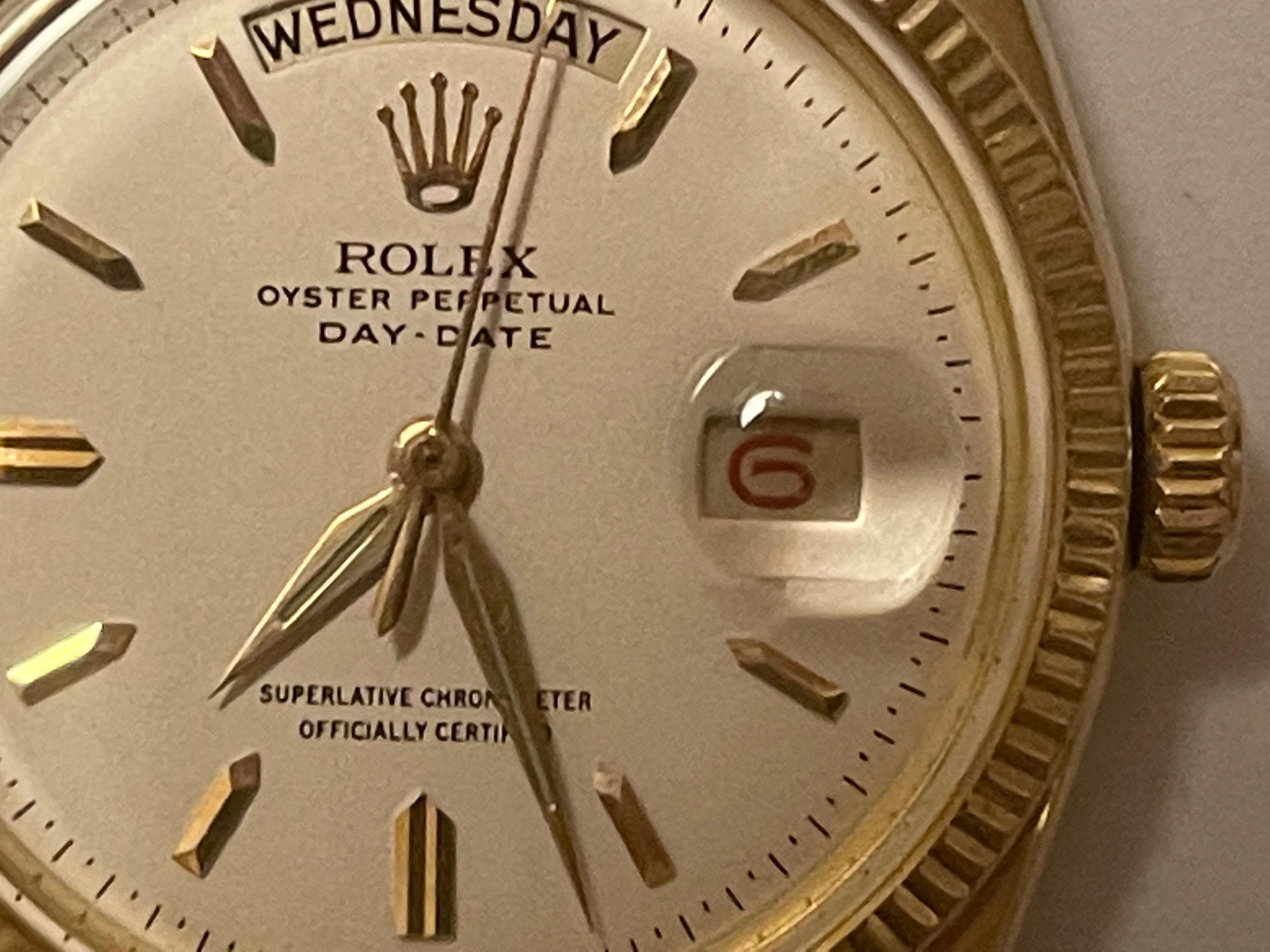 Mid-20th Century Very rare and early Rolex President with red Date