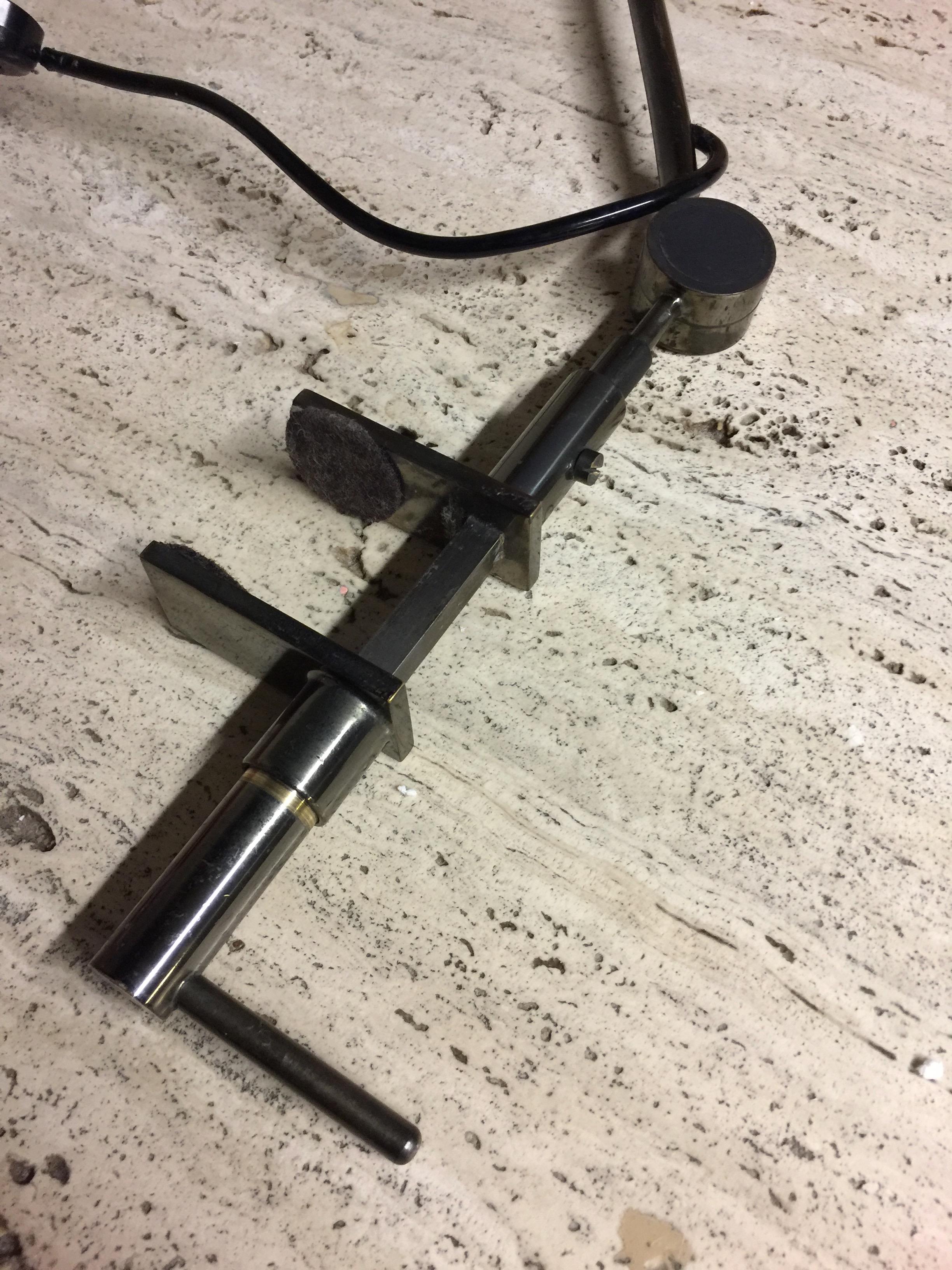 Très rare et ancienne lampe de table Tito Agnoli pour Oluce en vente 3