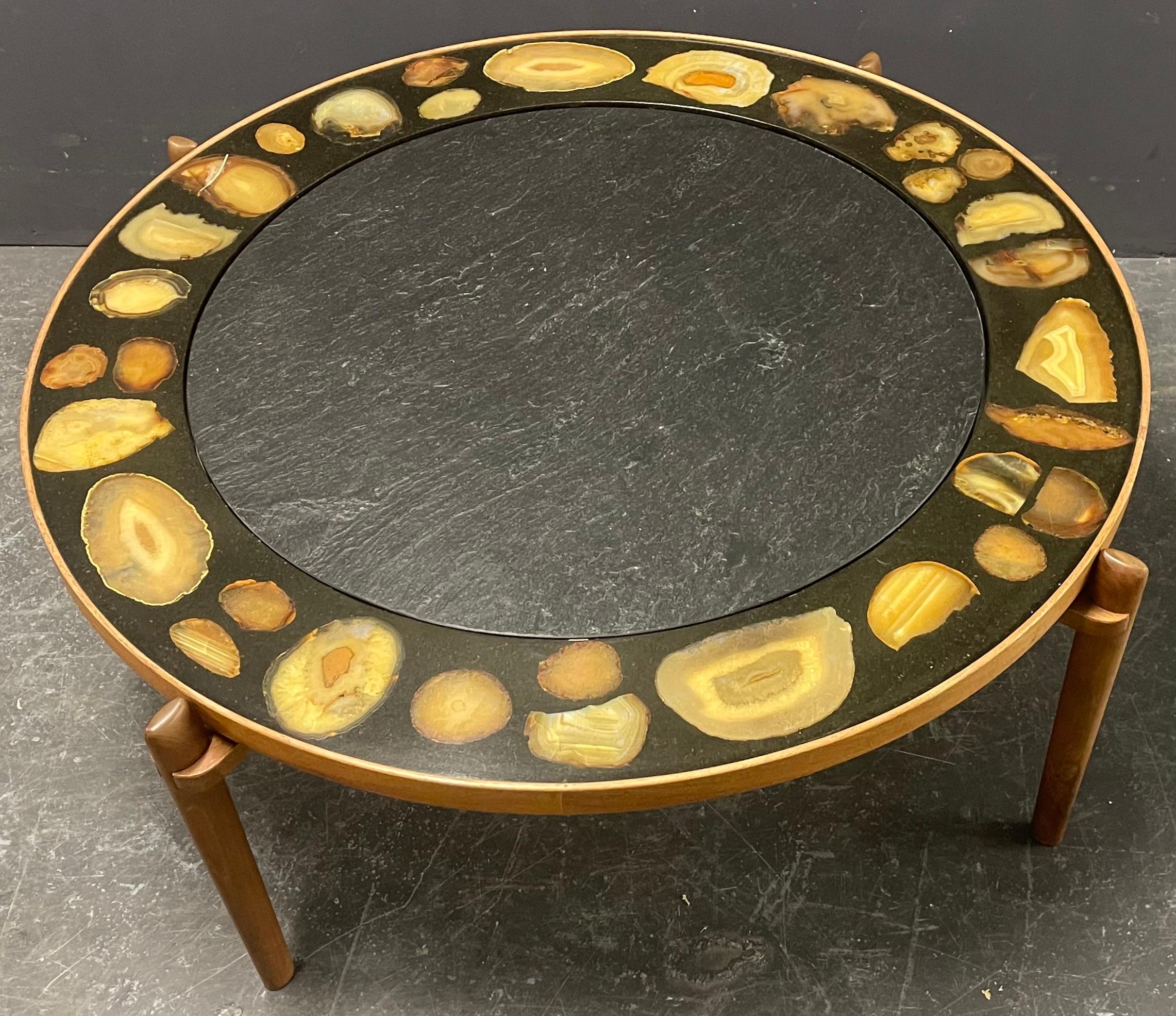 Very Rare and Exclusive Cocktail Table with Agate Inlays and Teakwood Base In Good Condition For Sale In Munich, DE