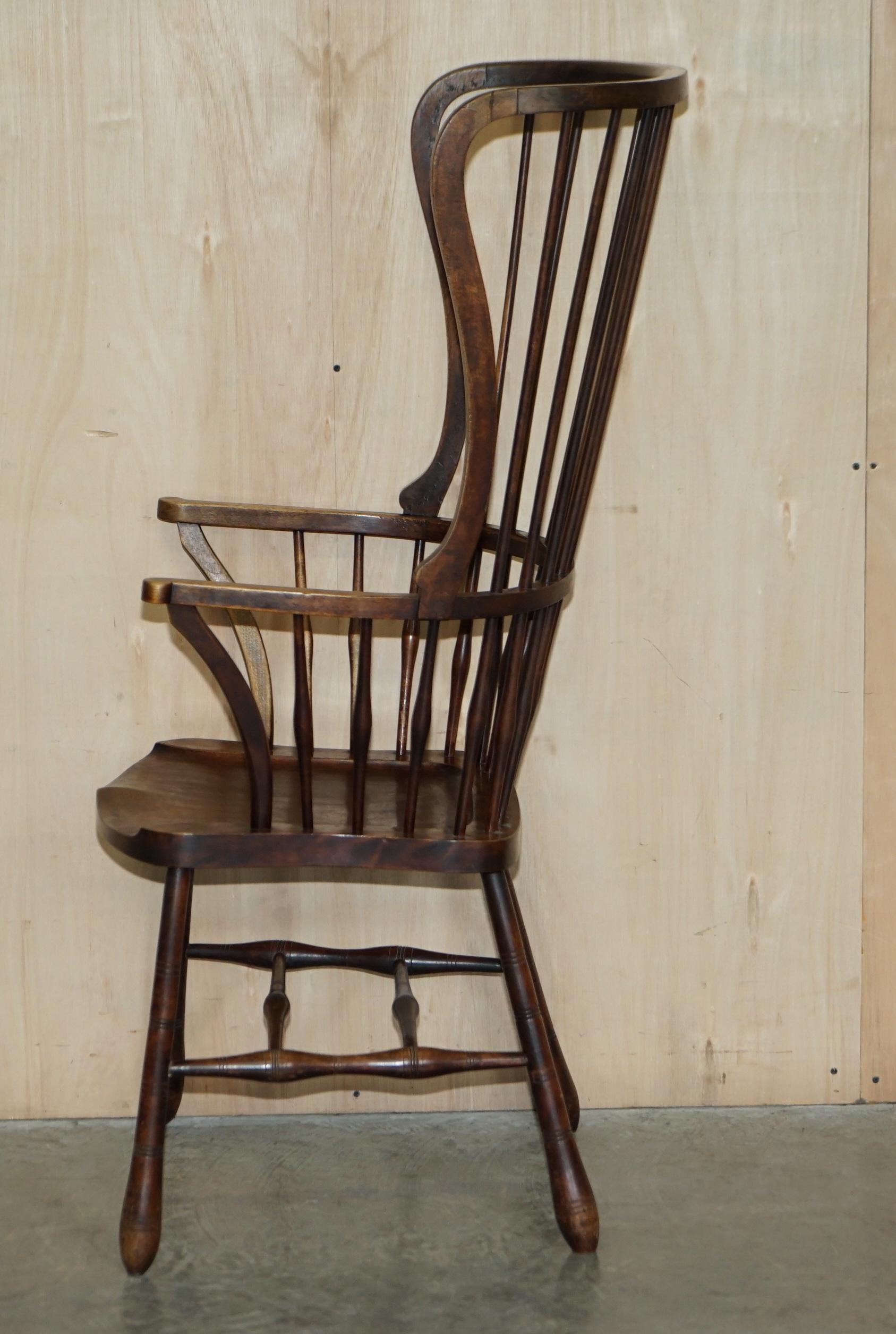 Très rare et important fauteuil Wingback Windsor Spindle du 19ème siècle en frêne en vente 12