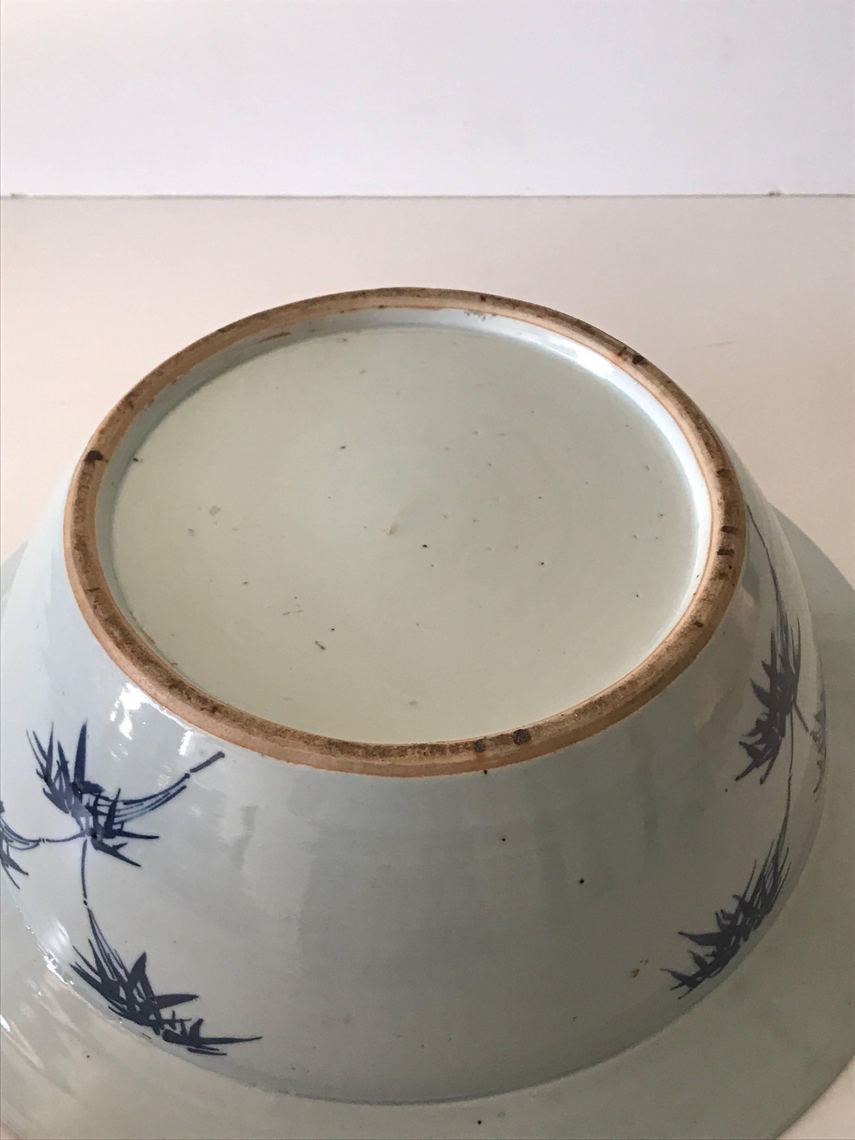 Very Rare and Large Chinese Famille Verte Bowl, Late 19th Century For Sale 6