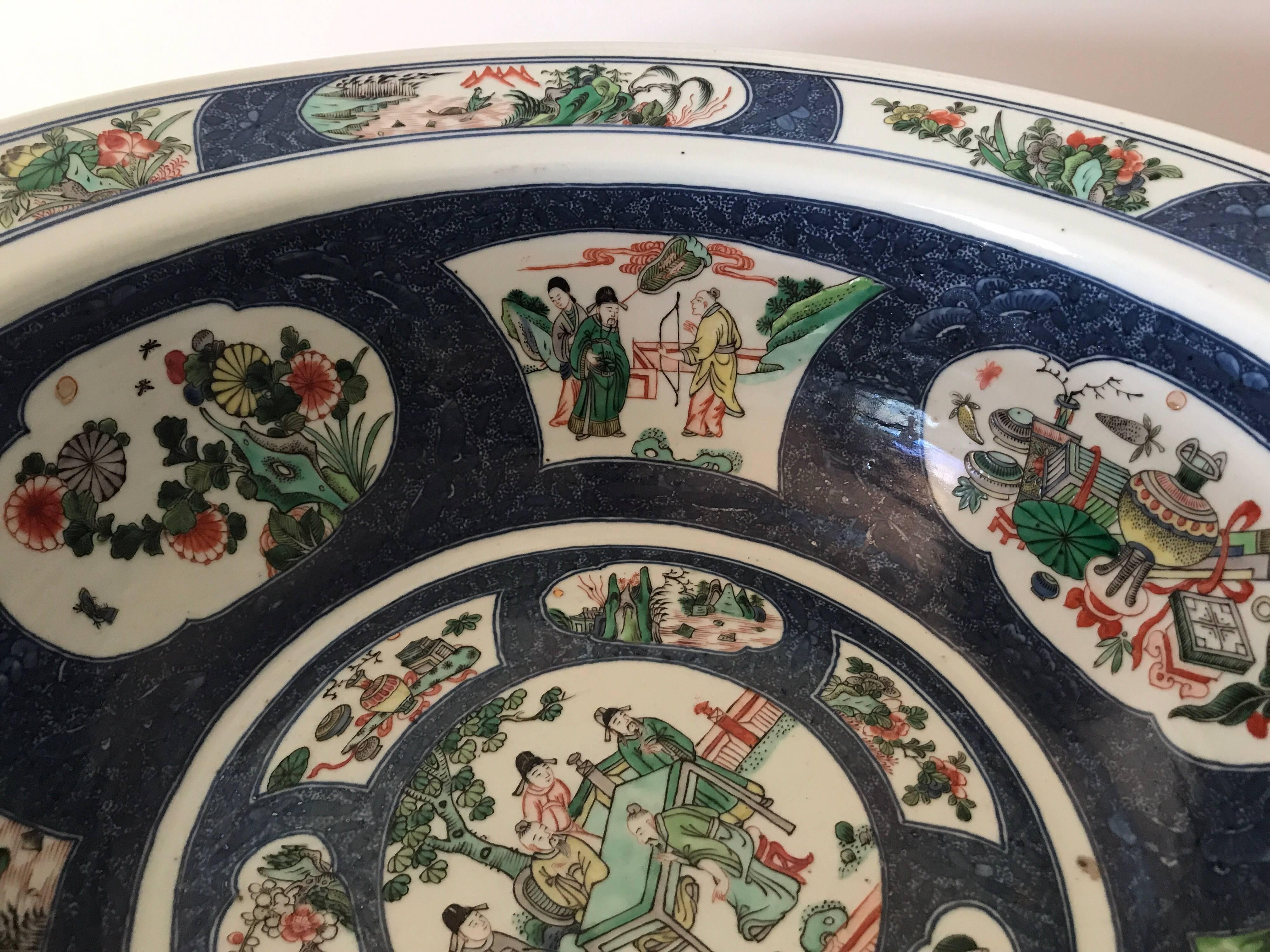 Very Rare and Large Chinese Famille Verte Bowl, Late 19th Century In Excellent Condition For Sale In Drottningholm, SE