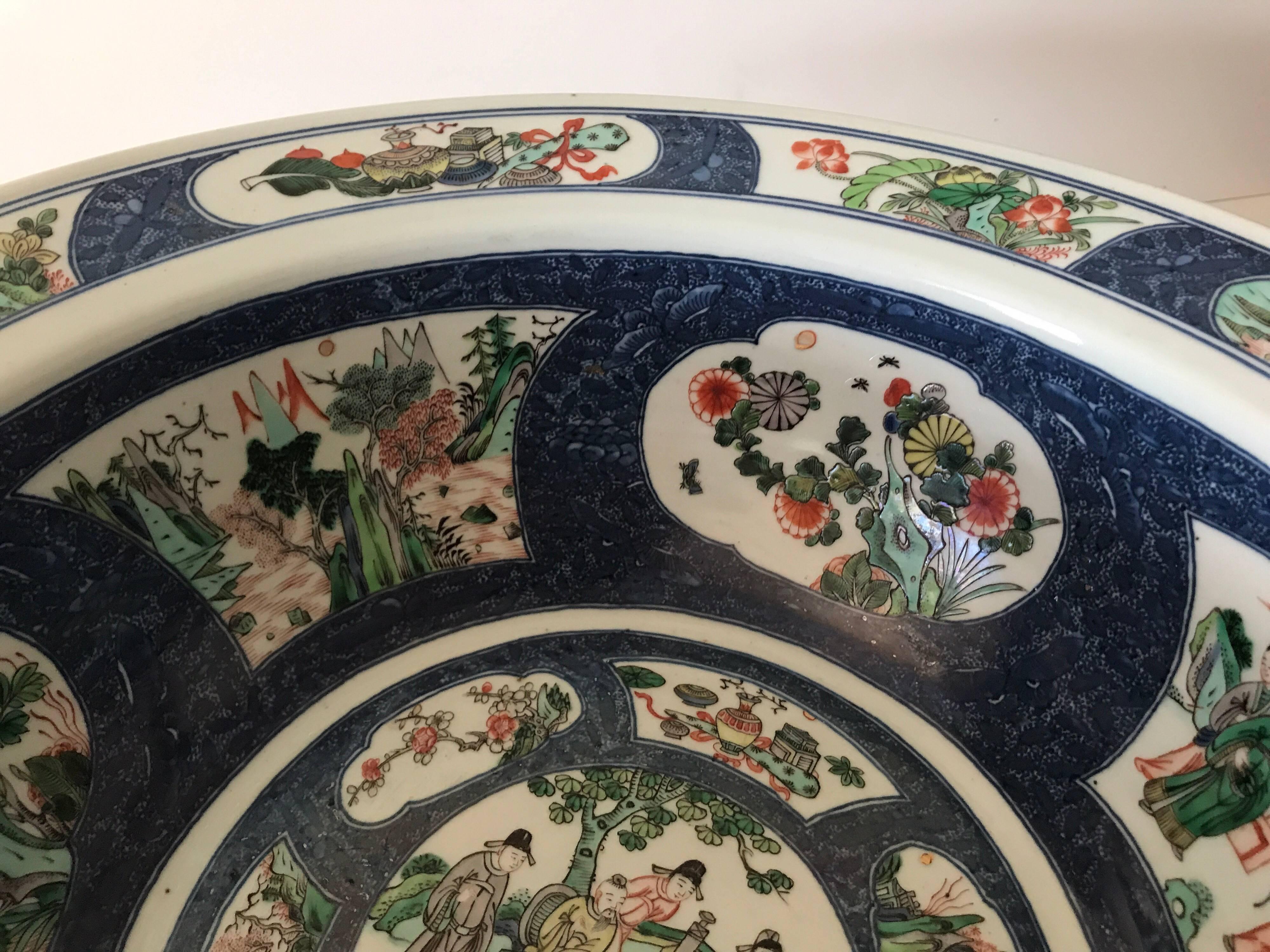 Very Rare and Large Chinese Famille Verte Bowl, Late 19th Century For Sale 2