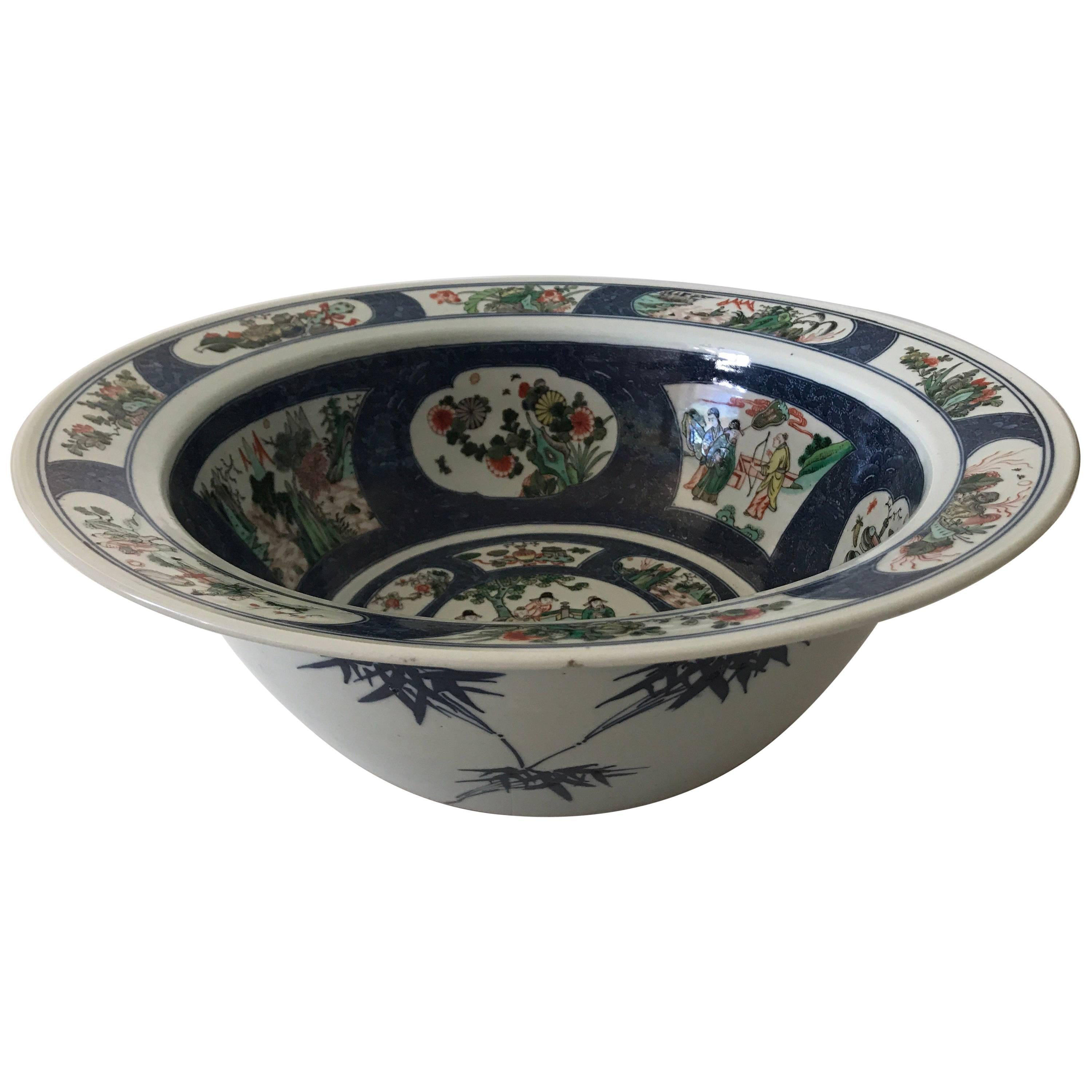 Very Rare and Large Chinese Famille Verte Bowl, Late 19th Century For Sale