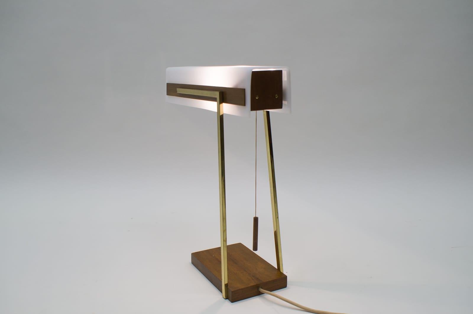 Very Rare and Lovely Space Age Table Lamp, 1960s For Sale 3
