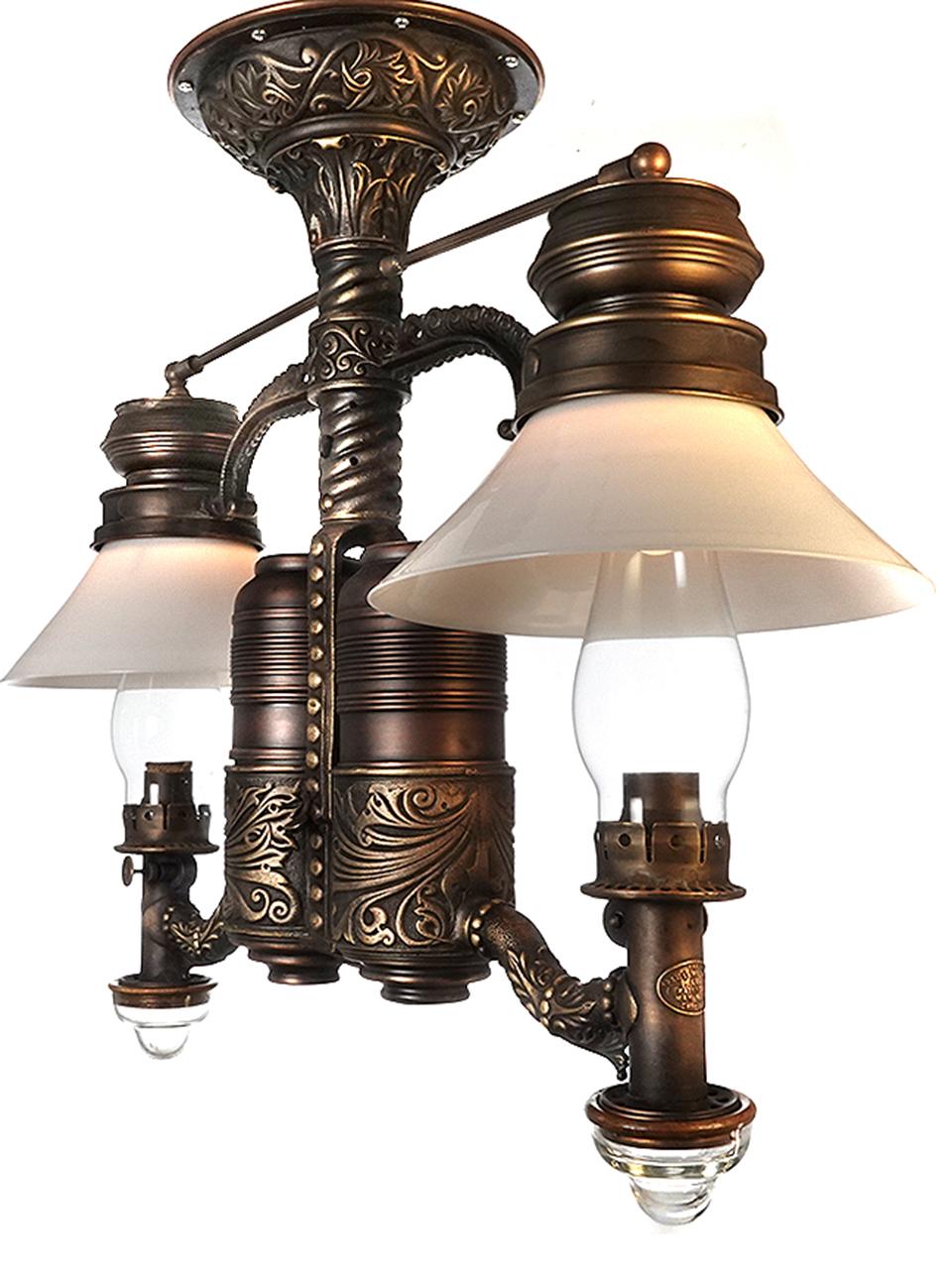 Americano Raro e decorato lampadario da sala da pranzo della ferrovia Adams e Westlake del 1800 in vendita