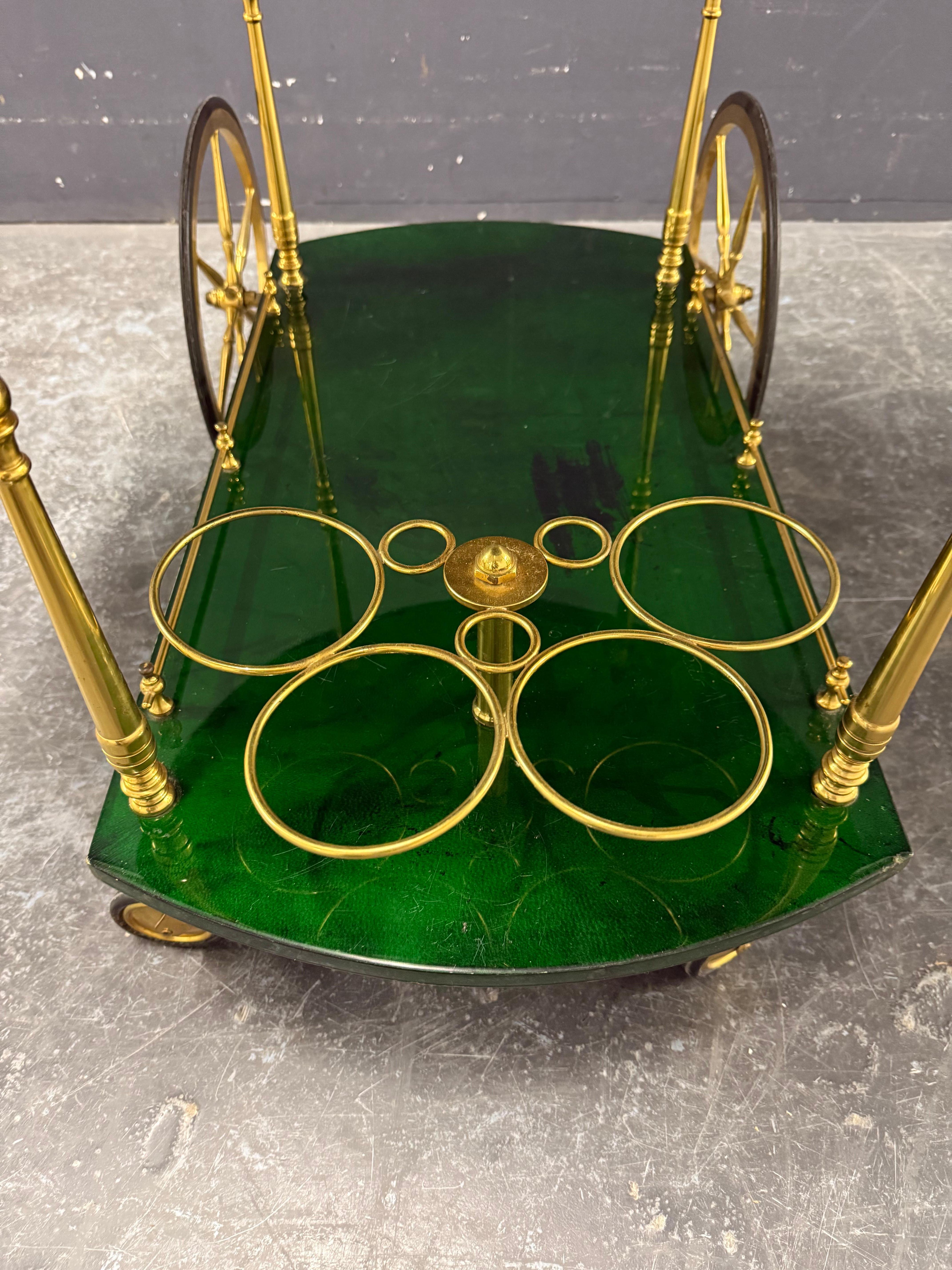 Très rare et inhabituel chariot de bar Aldo Tura en vente 2