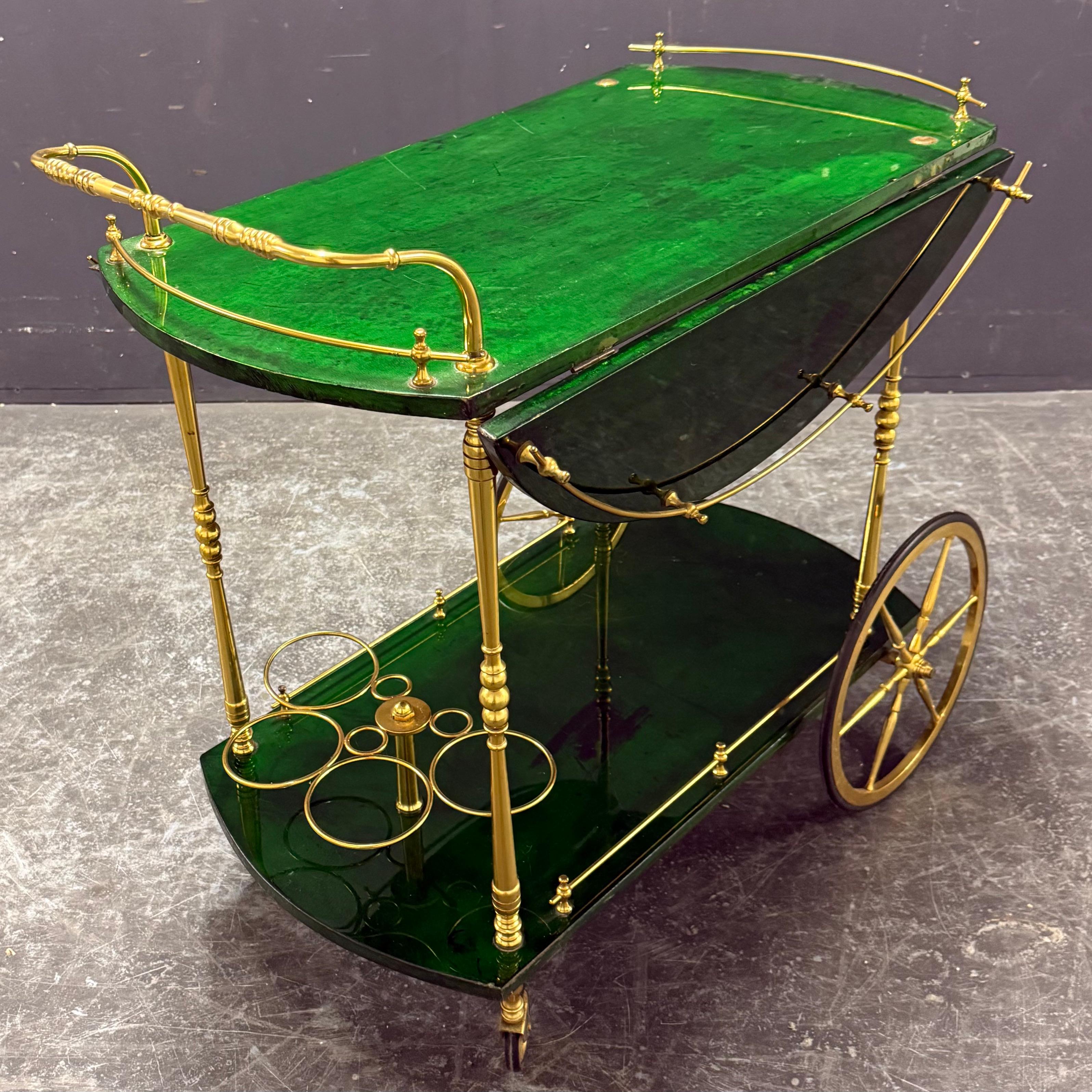 Très rare et inhabituel chariot de bar Aldo Tura en vente 9