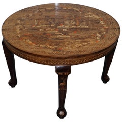 Très rare table à manger ronde en bois rouge Anglo-Indien sculpté incrustation d'éléphants