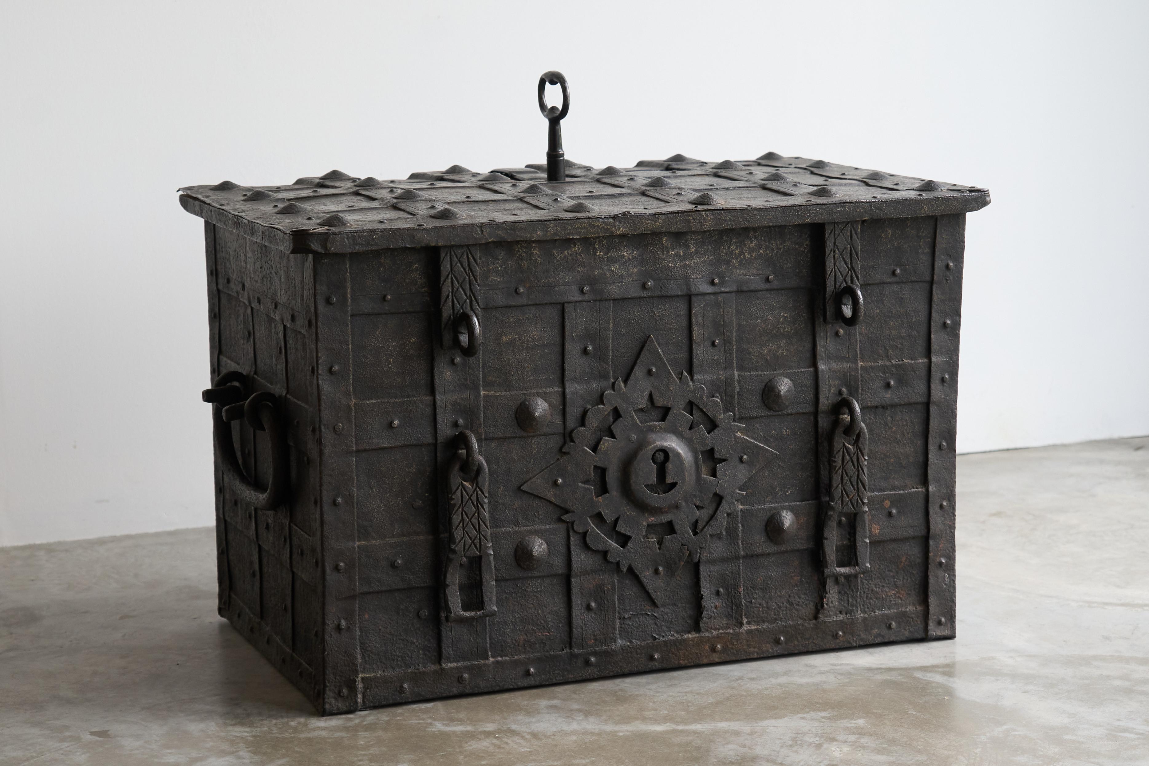 Very Rare Antique Armada Box or Strongbox in Iron Early 17th Century

A truly wonderful 400 year old museum worthy ‘strongbox’ or ‘armada box’. Most probably German, around 1600-1620.

These kind of chests were used as transportable safe - both on