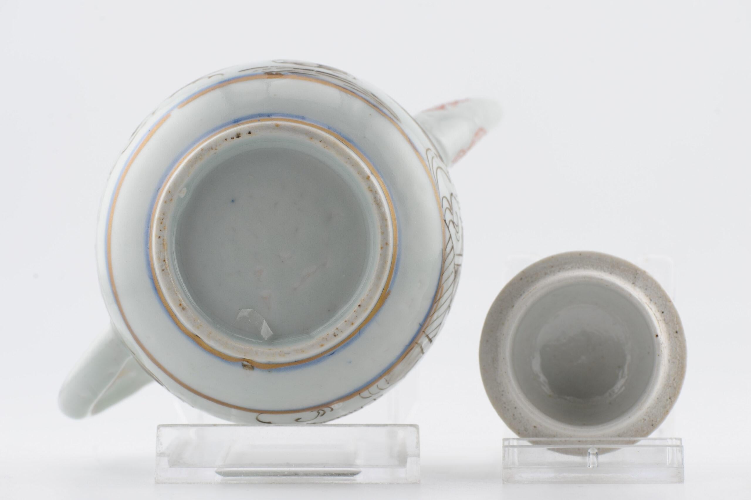 Very rare Antique Ca 1700 Japanese Porcelain Grisaille Decorated Teapot For Sale 11