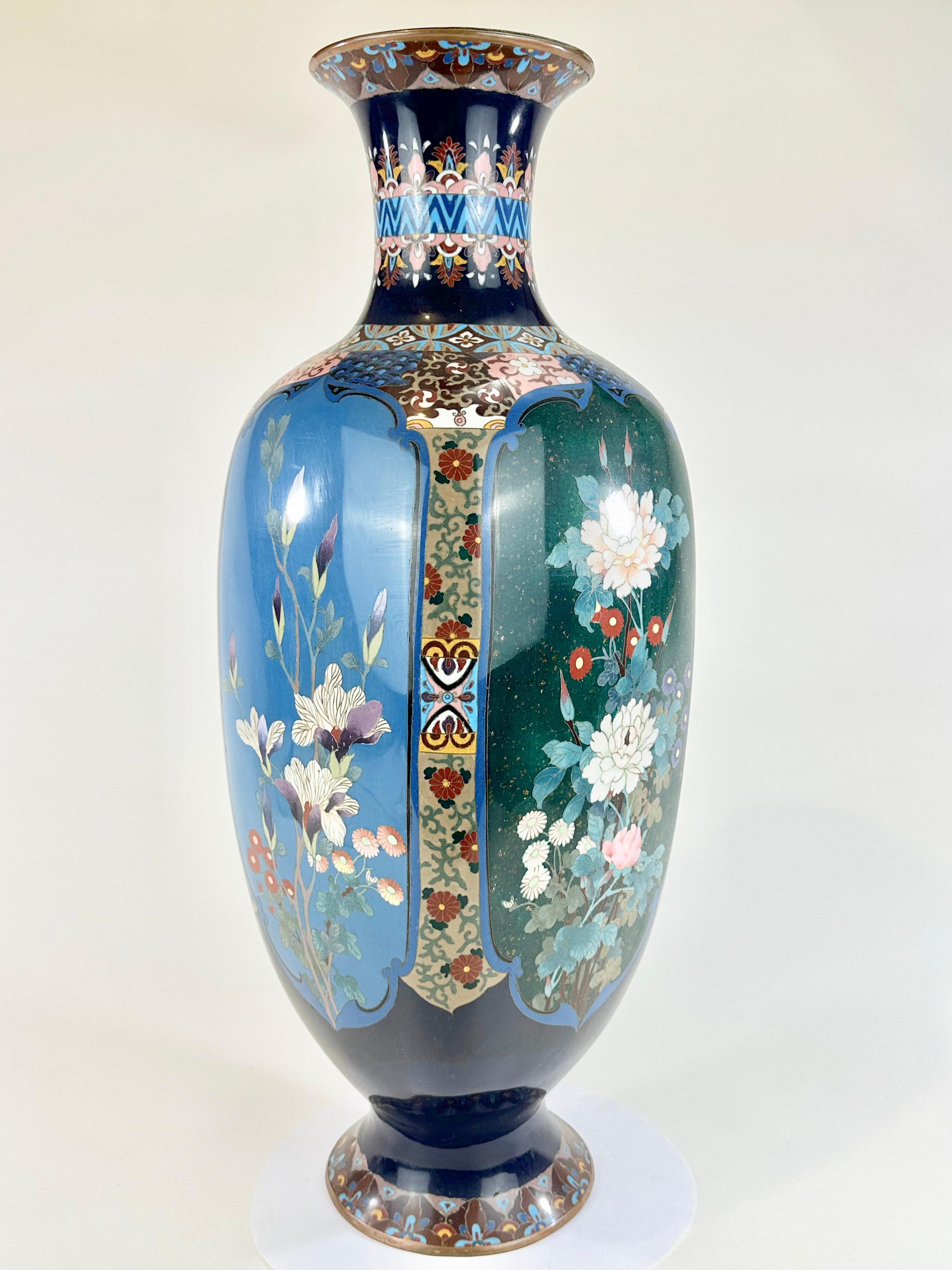 Fait main Très rare vase cloisonné japonais ancien de l'ère Meiji (fin des années 1800) 24