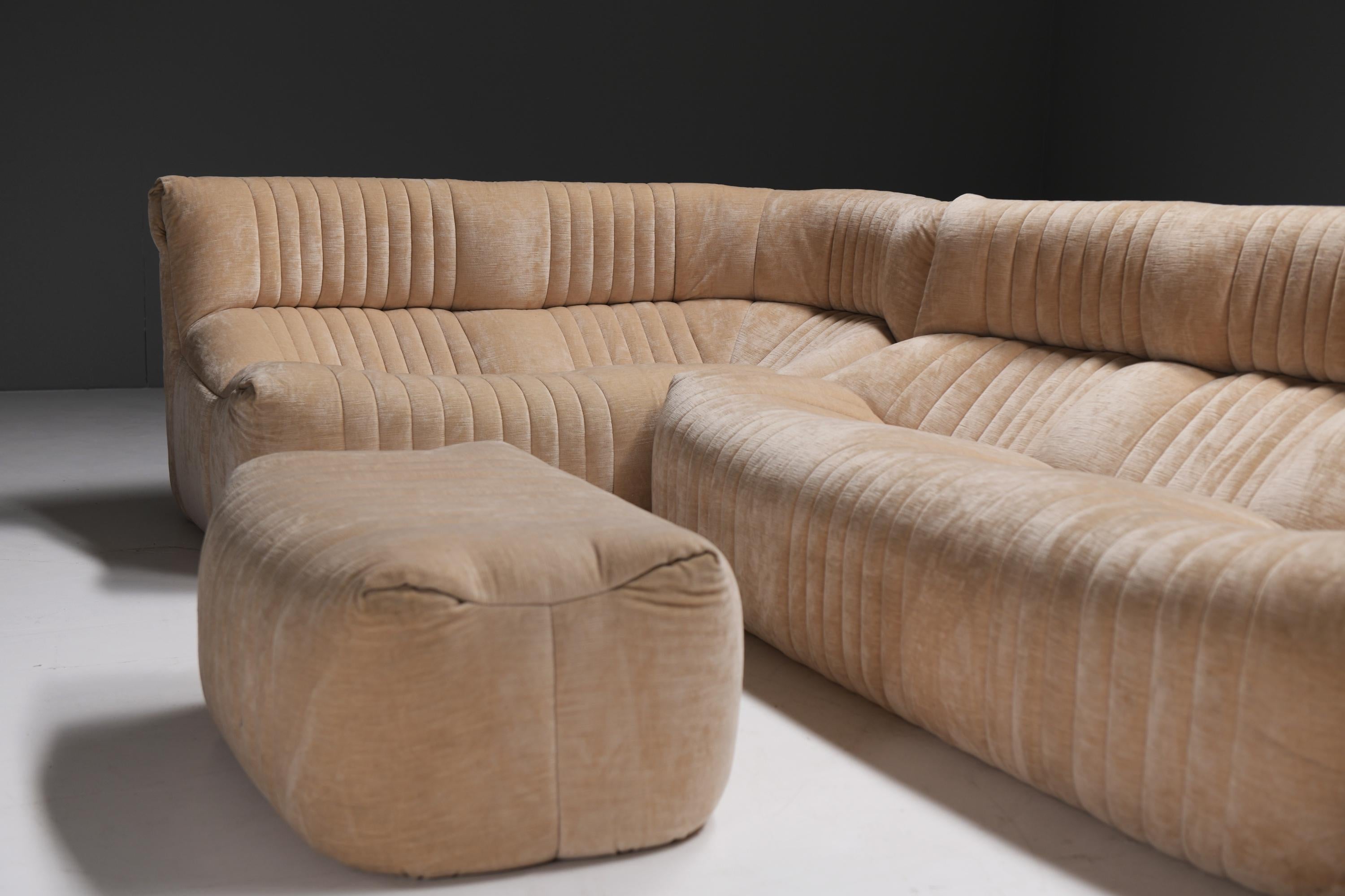 Very rare ARALIA set 1983 in original fabric by Michel Ducaroy for Ligne Roset For Sale 1