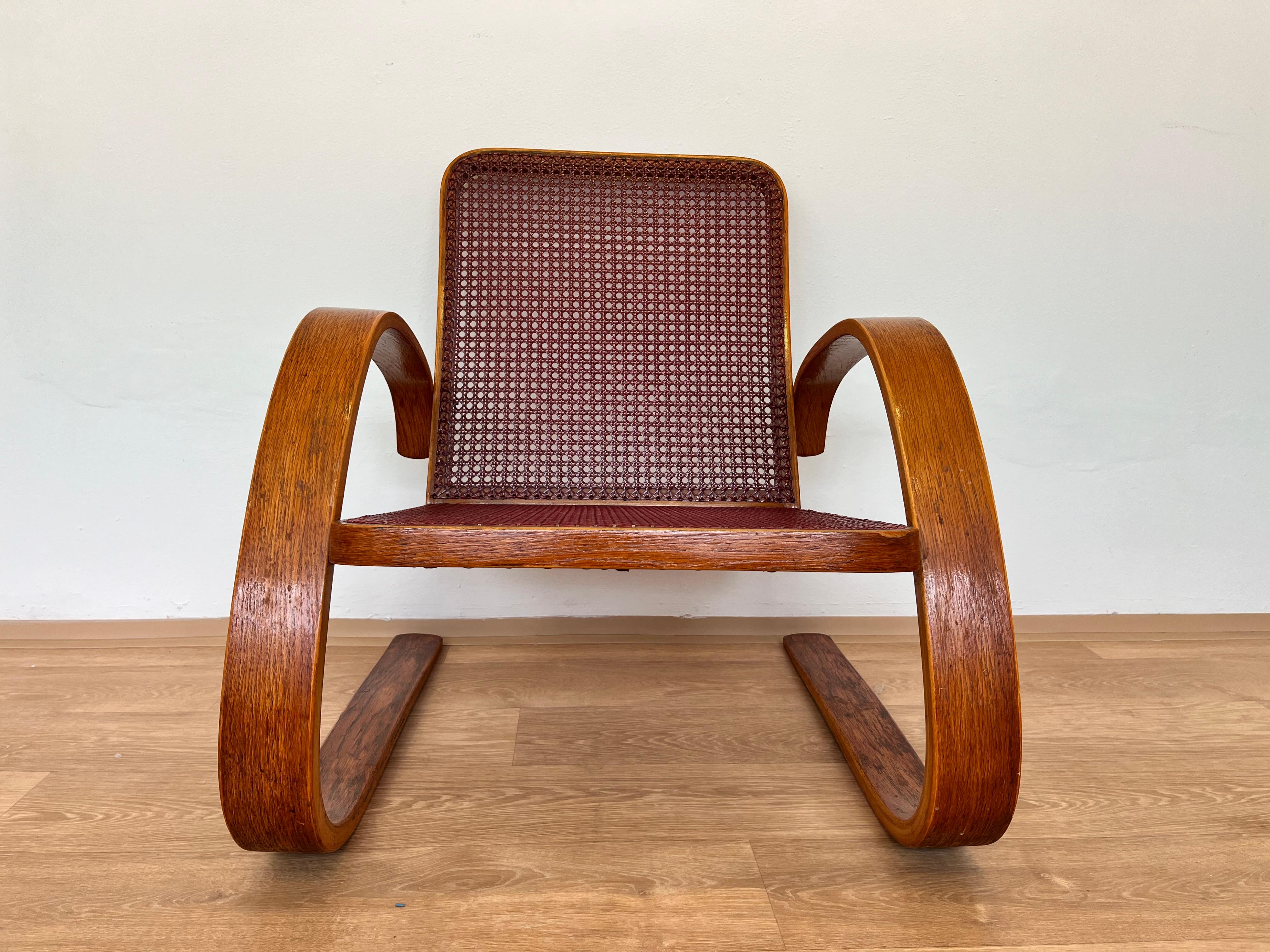 Wicker VERY RARE armchair by Miroslav Navrátil for Zdeněk Plesník - 1940s For Sale