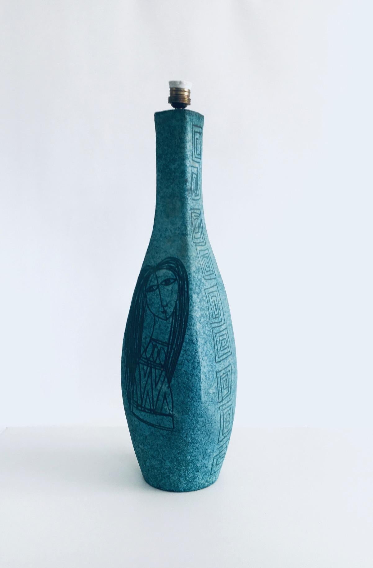 SEHR Seltene Kunstkeramik Sgraffito Tischlampe von Alvino Bagni für Raymor, Italien (Italienisch) im Angebot