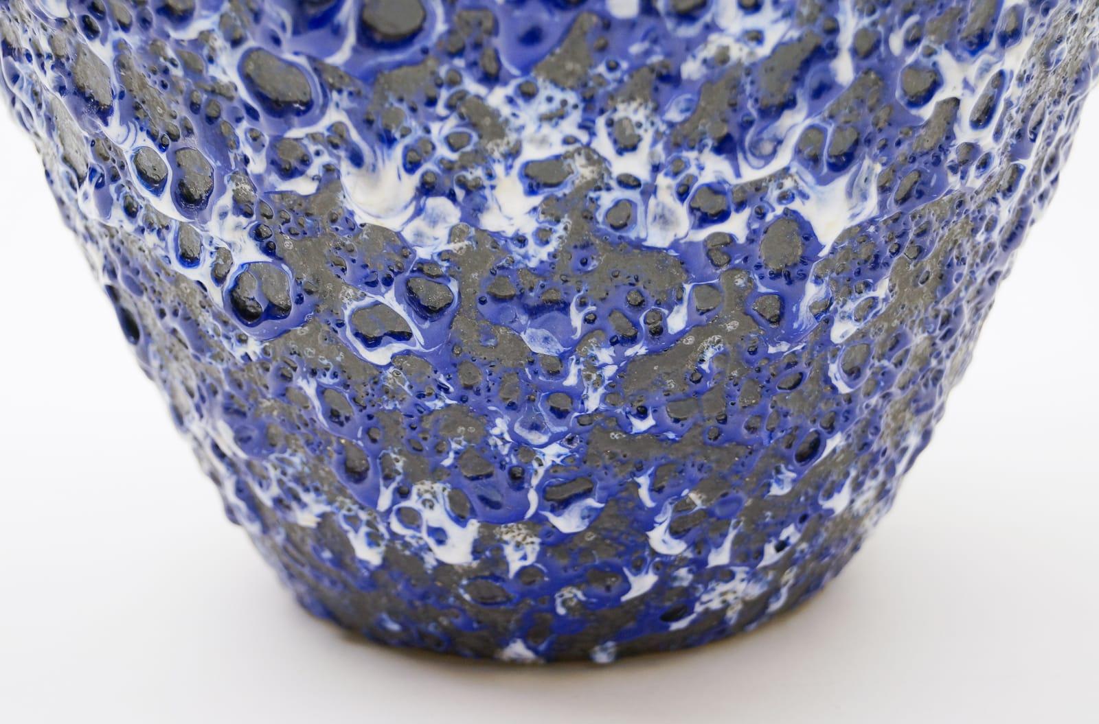 Sehr seltene, sehr seltene, riesige blau-weiße Lava-Vase von ES Keramik, Deutschland 1950er Jahre im Angebot 7