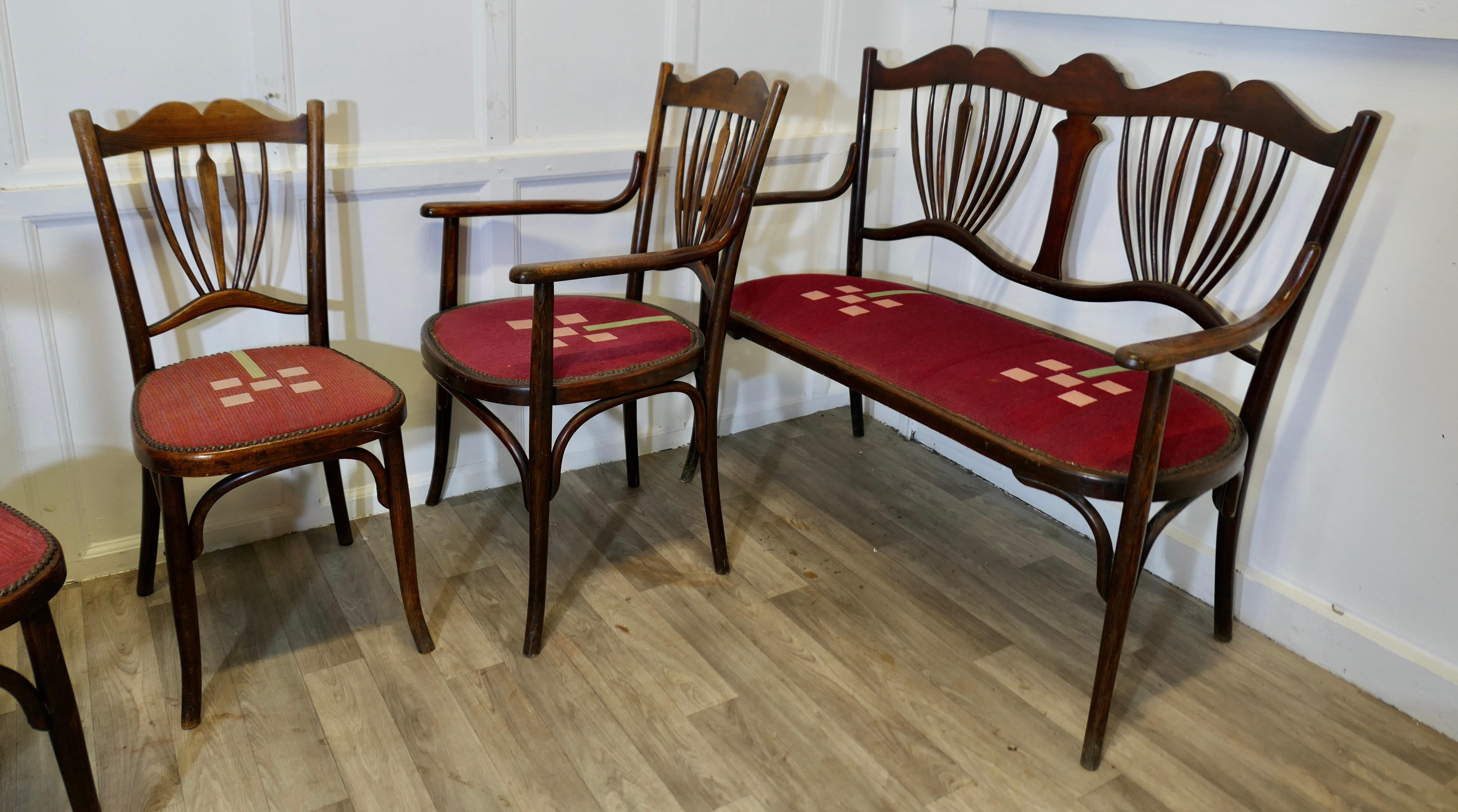 Ensemble de salon Baumann très rare en bois courbé   Il s'agit d'une suite Baumann originale en vente 1