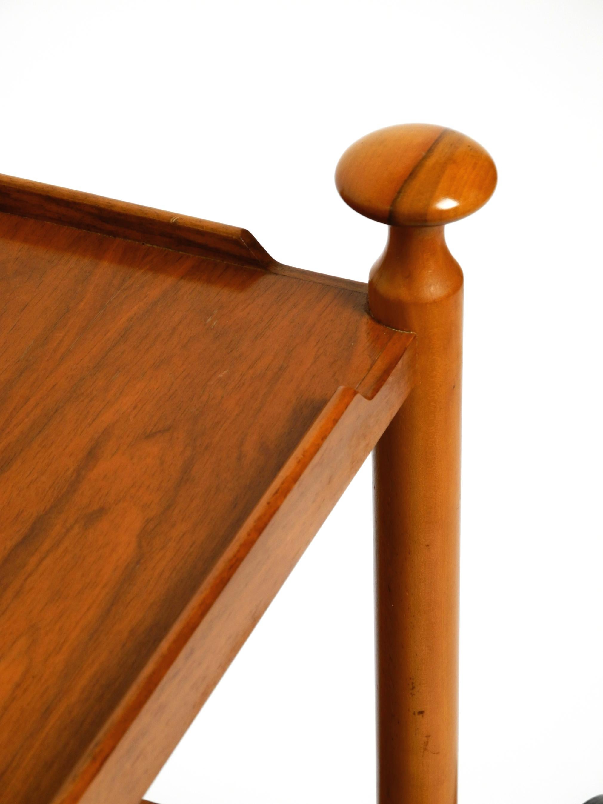 Sehr seltener schöner, schöner Mid-Century-Modern-Barwagen aus Nussbaumholz von Wilhelm Renz im Angebot 10