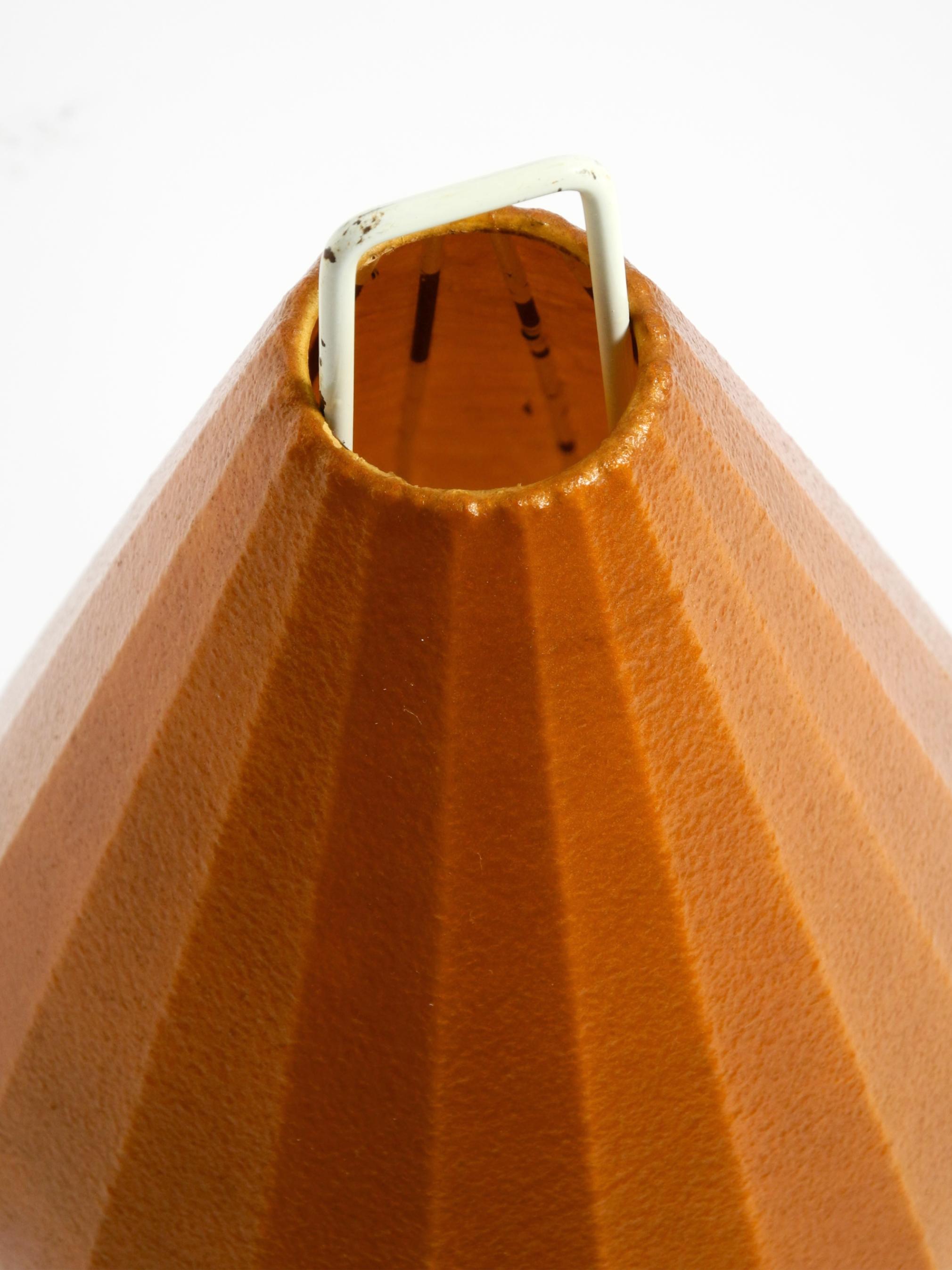 Very rare, beautiful Mid Century Modern Tripod Cocoon table lamp For Sale 2