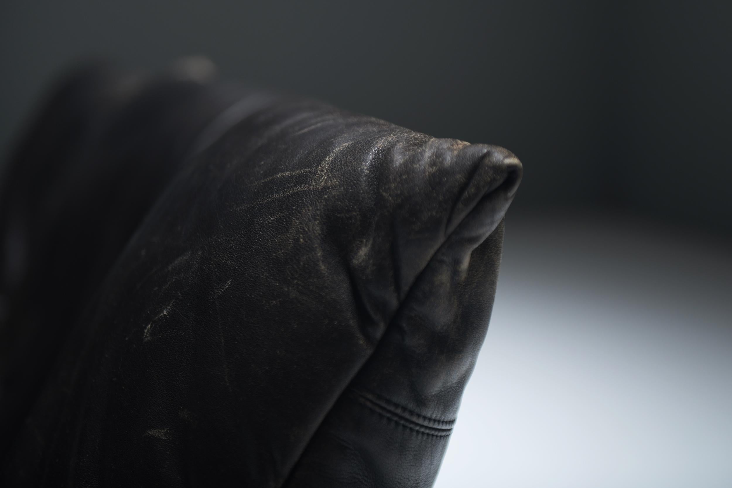 Très rares fauteuils luge en cuir noir de Gerard Van Den Berg - Montis en vente 4