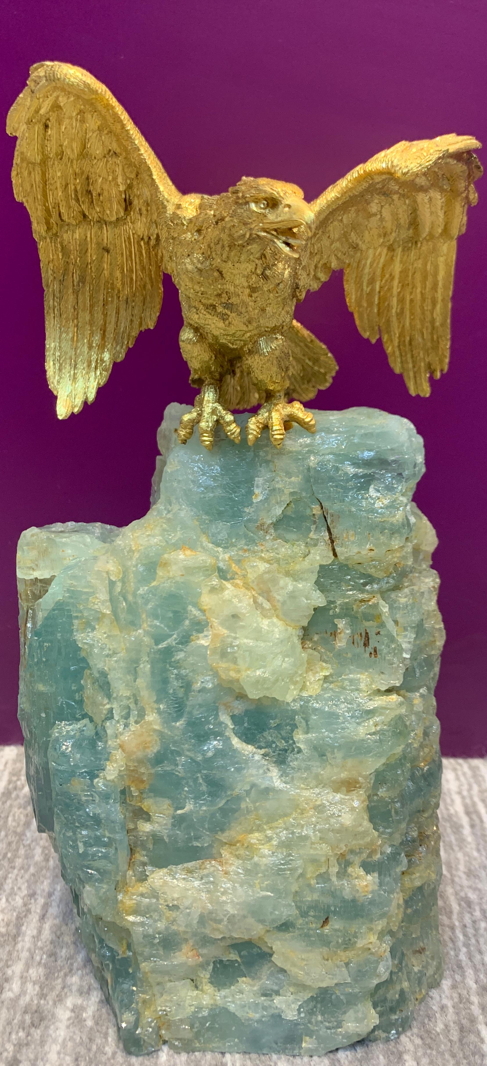 Mario Buccellati Aquamarine & Gold Eagle Sculpture 
18K Yellow Gold eagle posted on a Aquamarine surface
Signed 