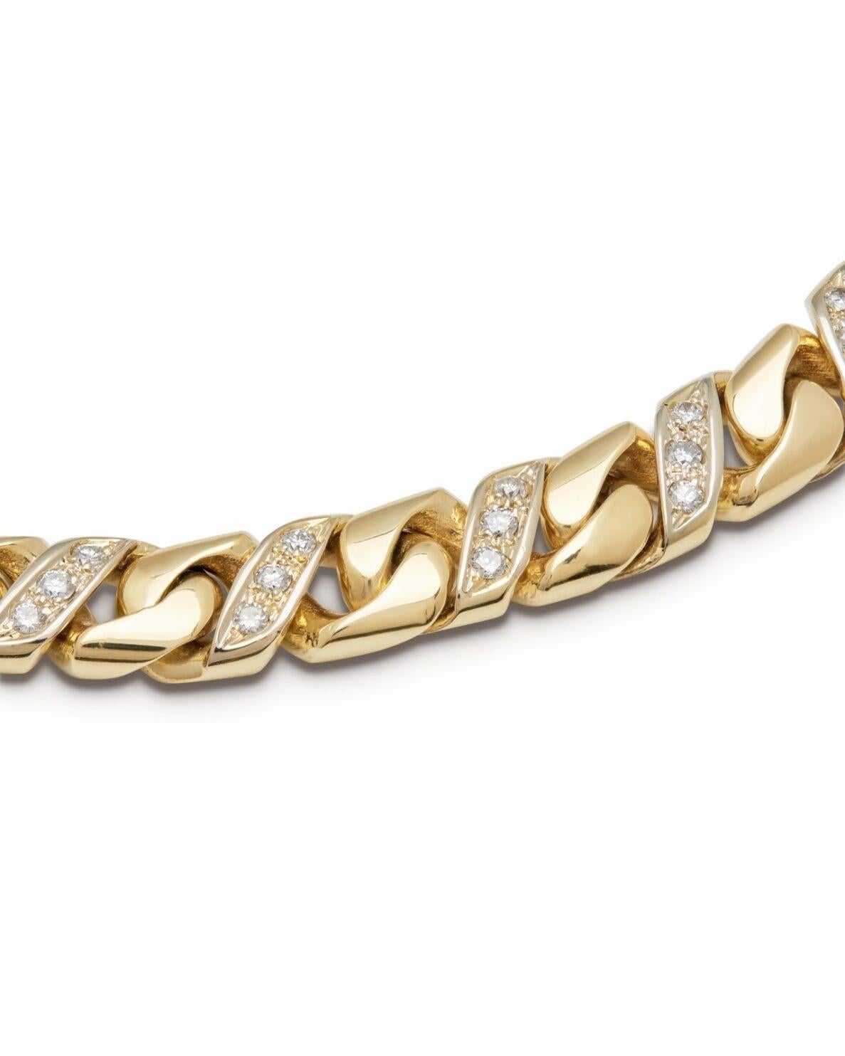 Bulgari Diamond Curb necklace Circa 2000

This stylish beautiful necklace comes fully diamond set, each link set with round Brilliant-cut diamonds with an estimated diamond weight of 4.00ct of Diamonds.

This vintage stylish necklace will look