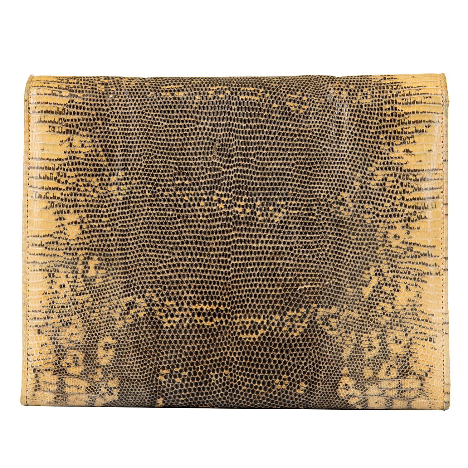 A very rare vintage Chanel Ombre Lizard envelope Clutch/shoulder evening bag, by the legendary Karl Lagerfeld.  Exquisitely well designed, the front envelope flap is shaped to include a large Chanel embossed double 'C' logo,  with the natural