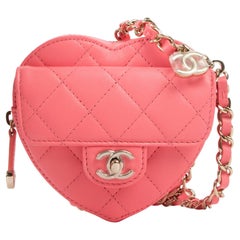 Chanel - Sac ceinture cœur en cuir d'agneau rose, très rare, printemps/été 2022