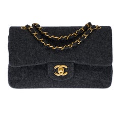 Very Rare Chanel Timeless Shoulder bag in grey "loden" Wool and gold hardware